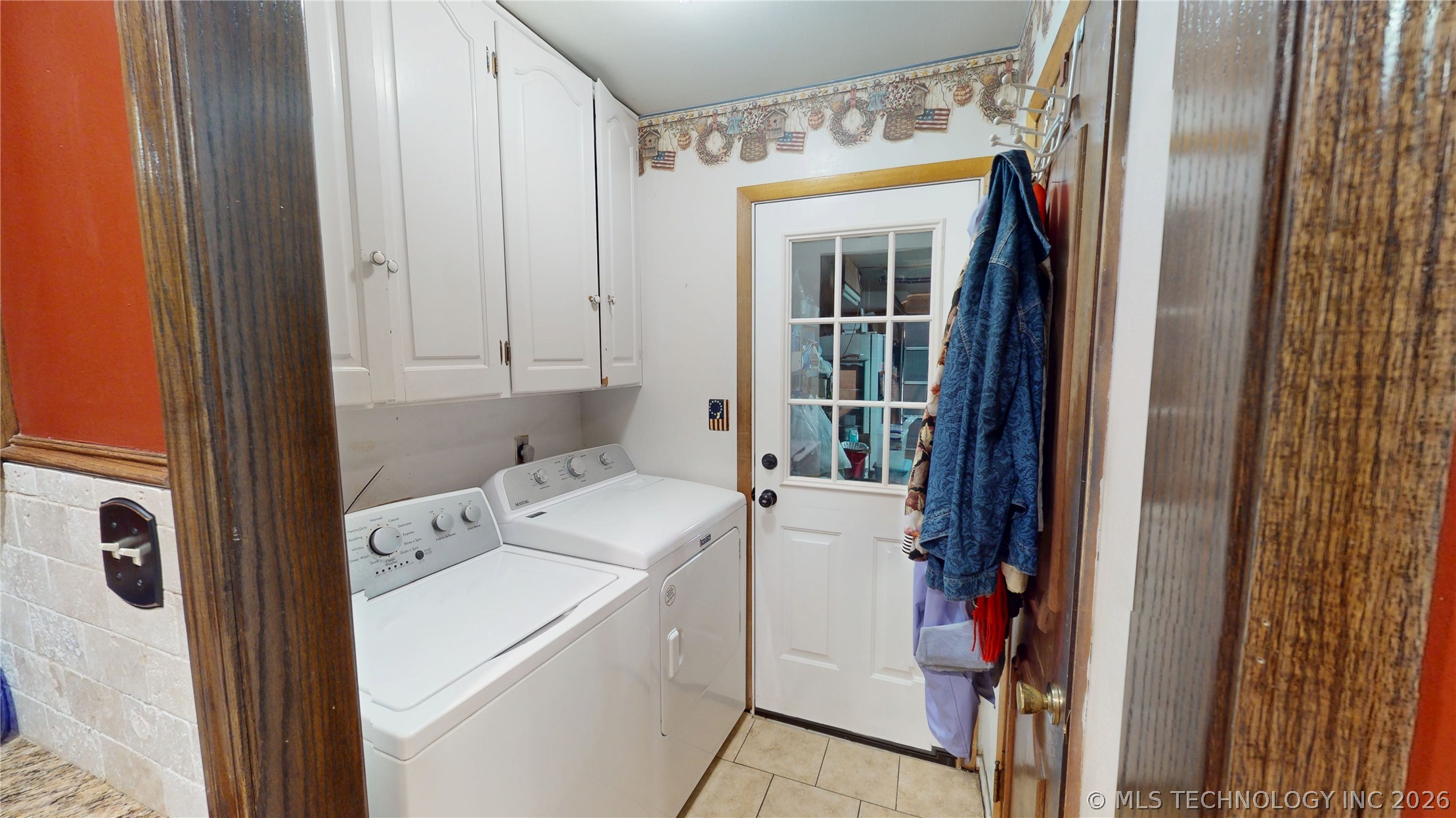 1005 S Broadway Property Photo 13