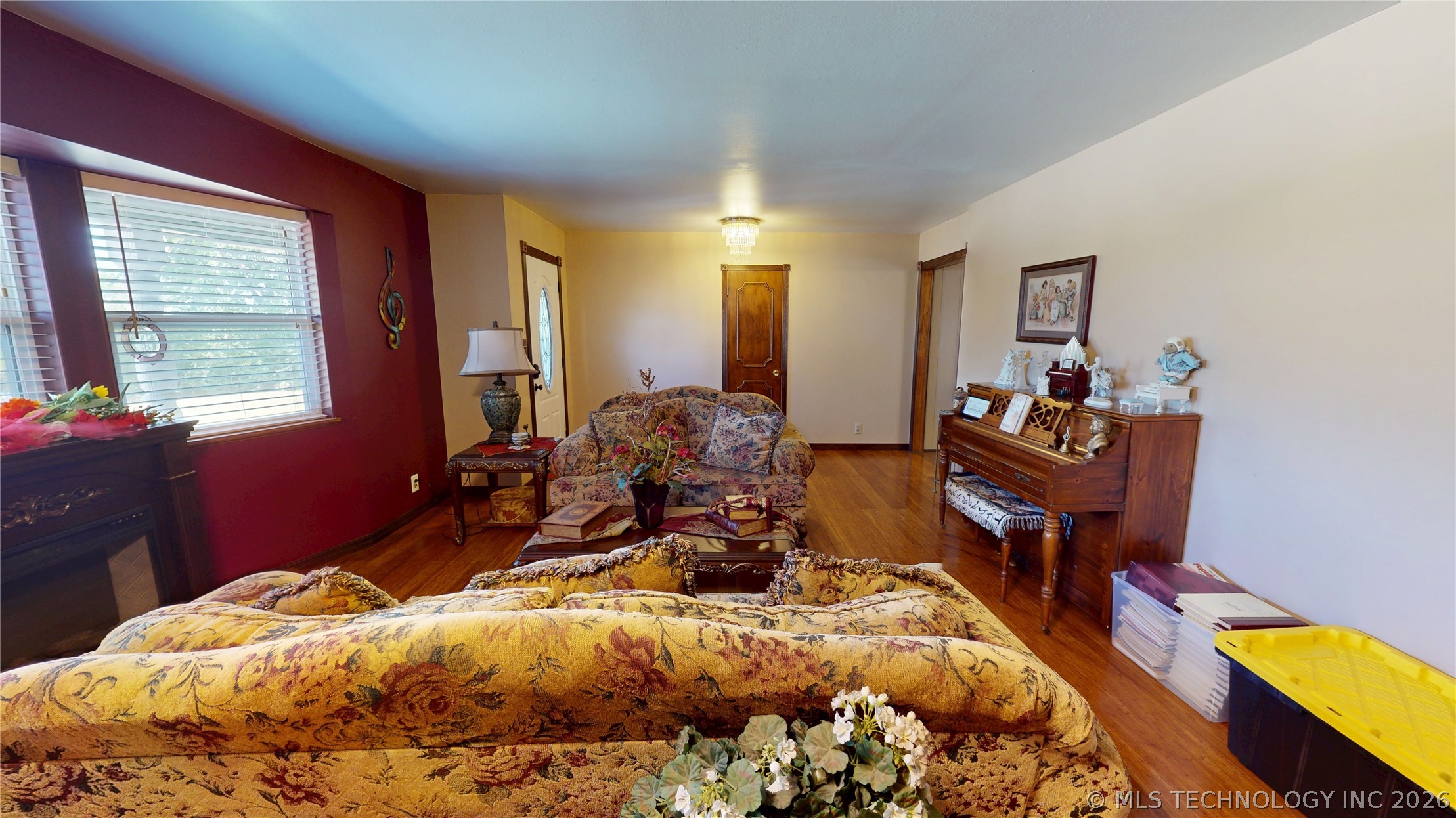 1005 S Broadway Property Photo 22