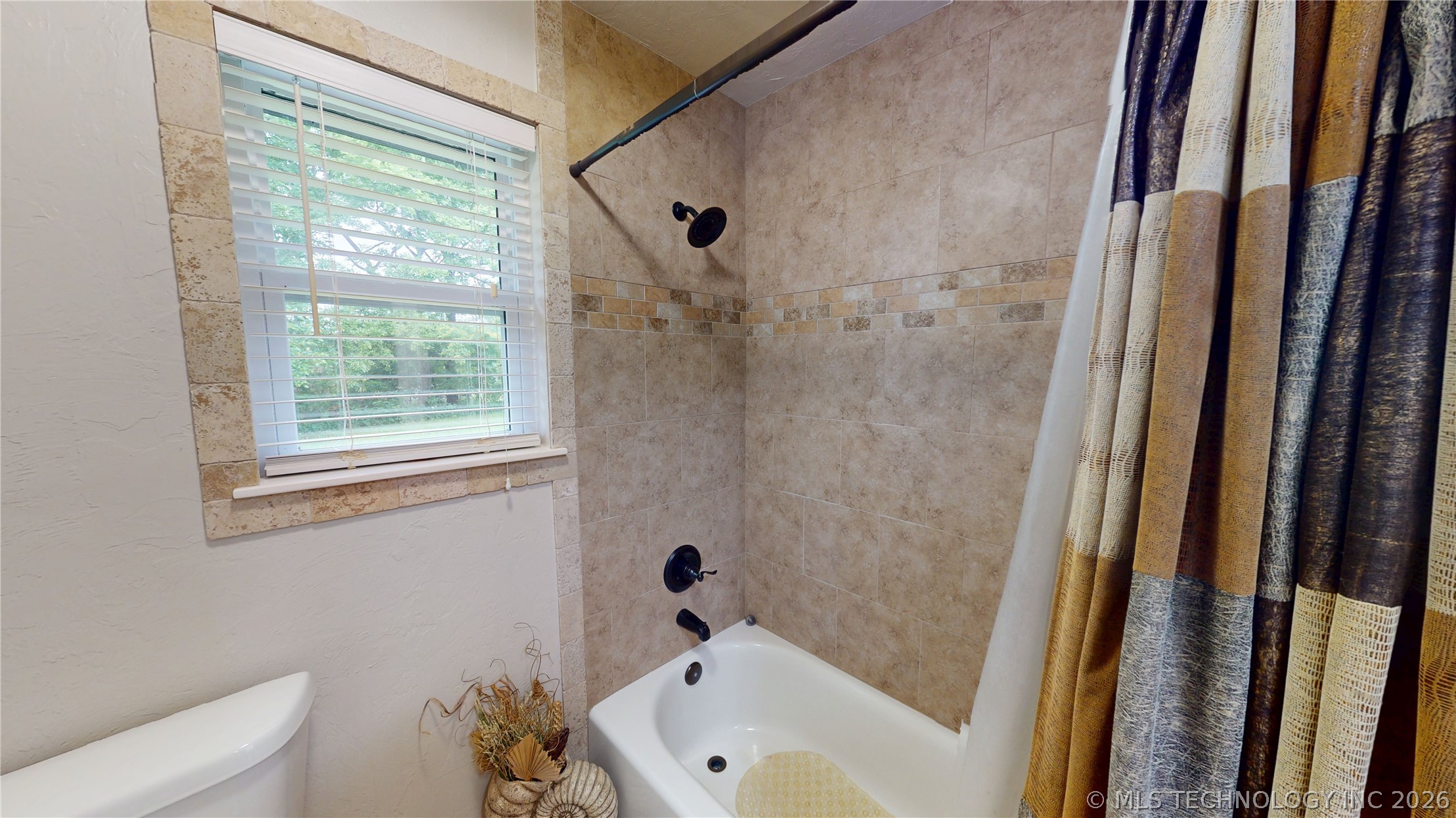 1005 S Broadway Property Photo 26