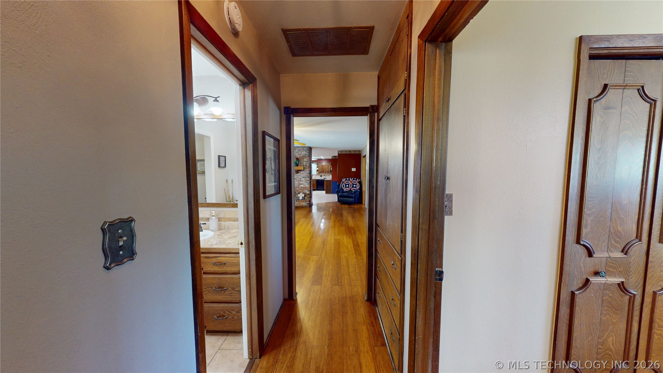 1005 S Broadway Property Photo 29
