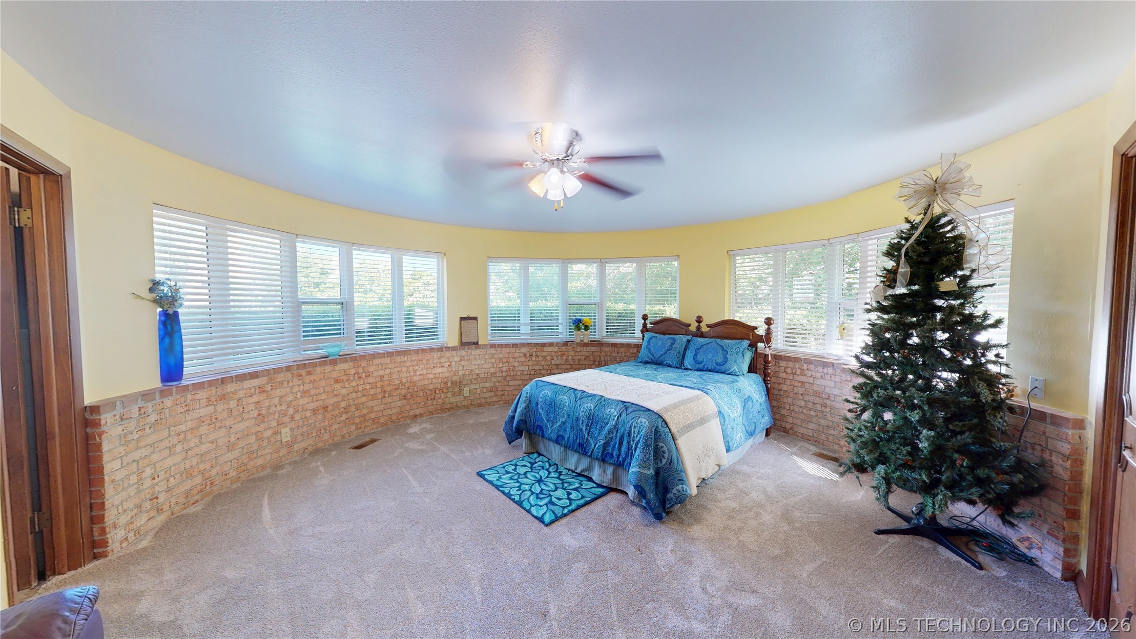 1005 S Broadway Property Photo 32