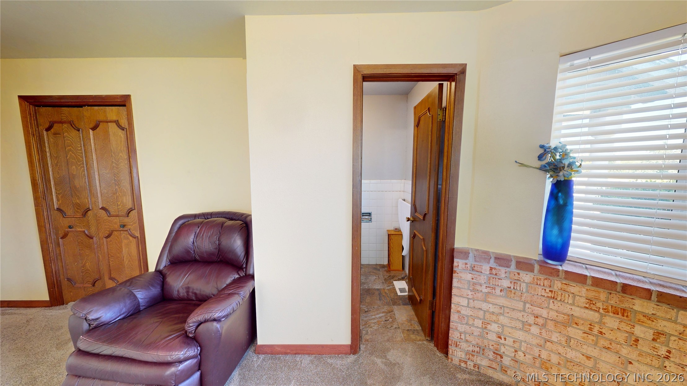 1005 S Broadway Property Photo 33