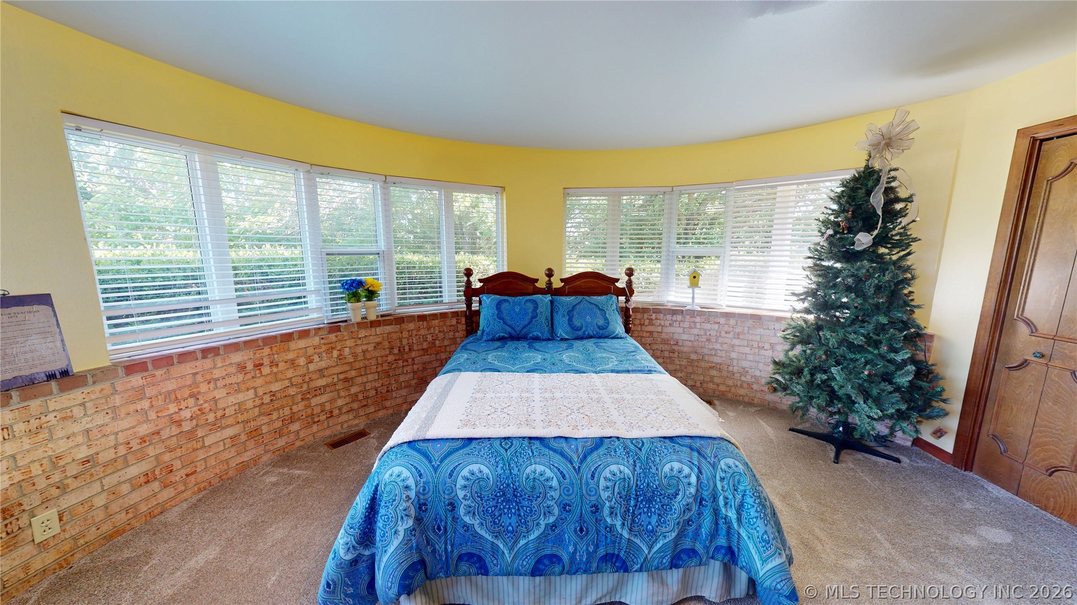 1005 S Broadway Property Photo 35