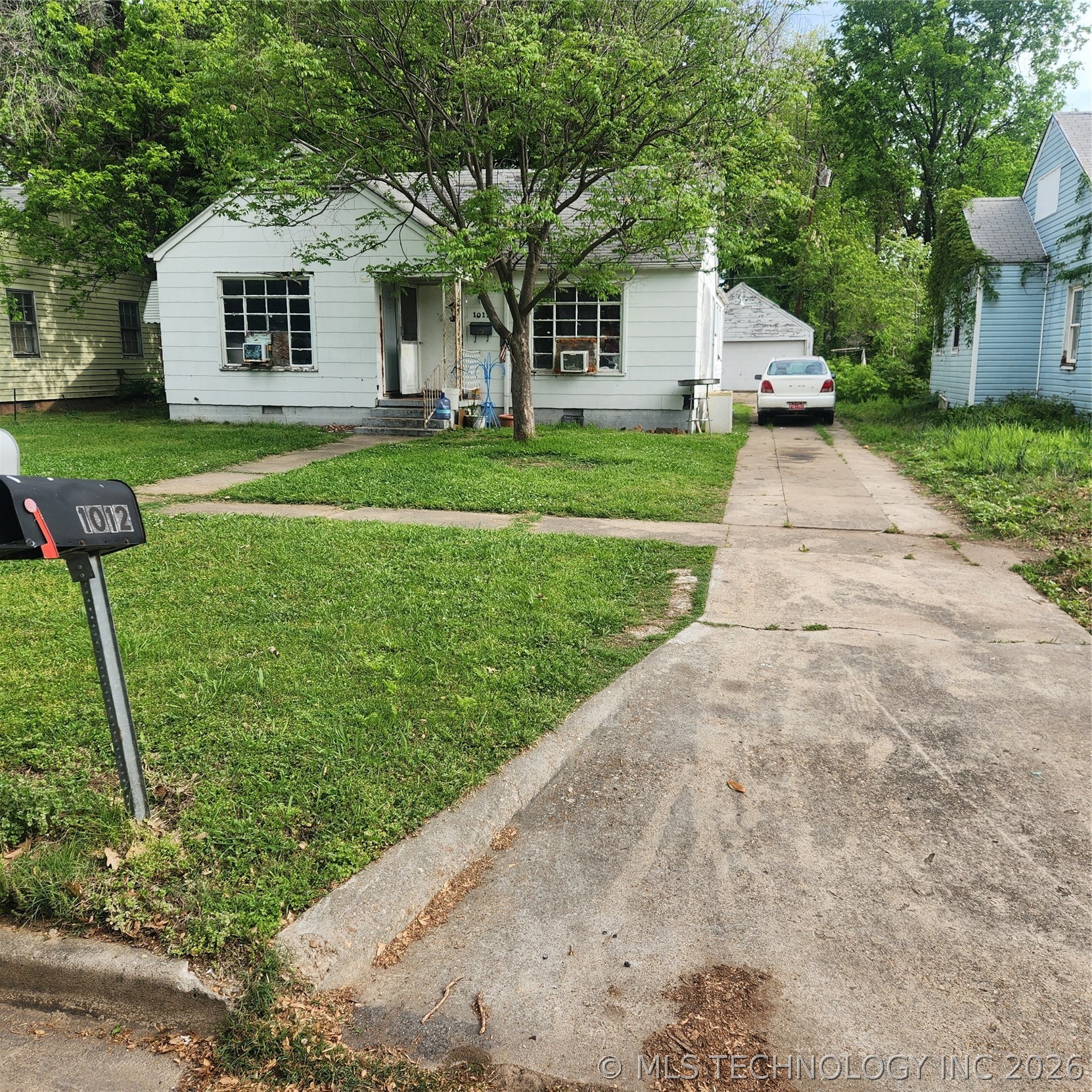 1012 Columbus Avenue Property Photo 1