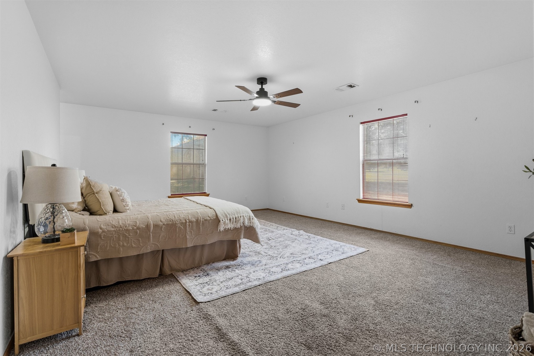 1922 S Plainview Property Photo 16