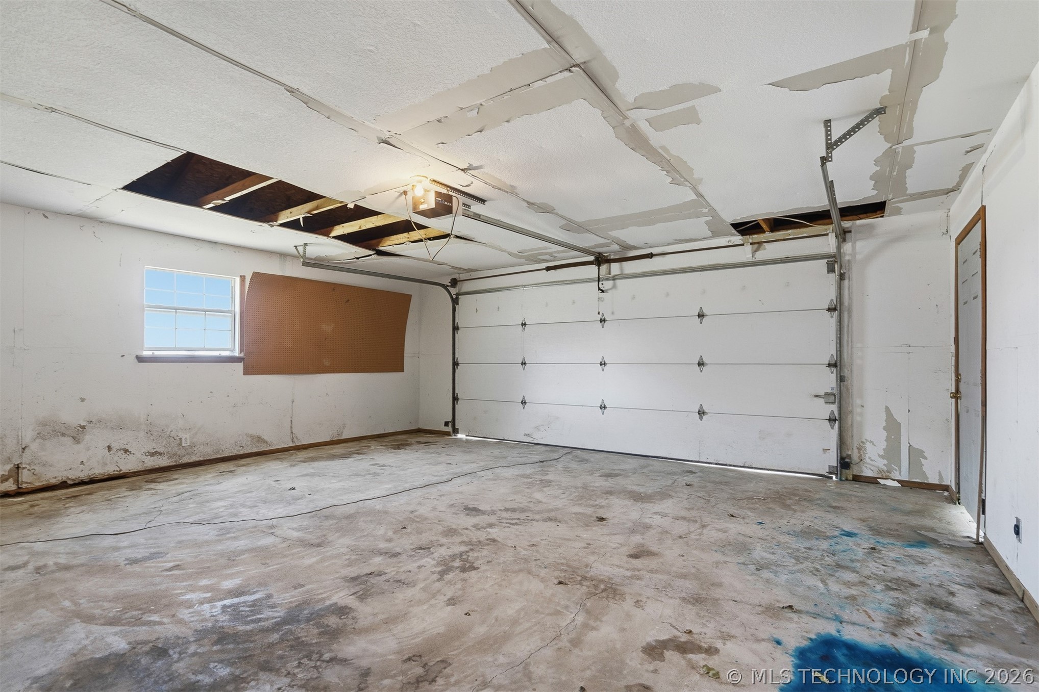 1922 S Plainview Property Photo 37
