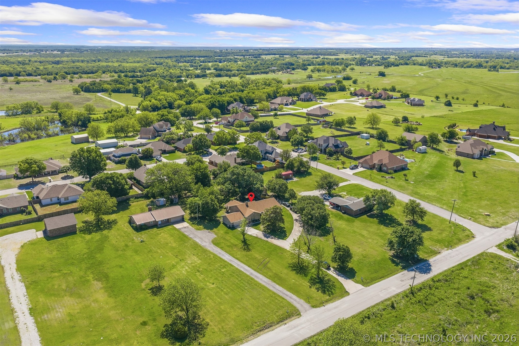1922 S Plainview Property Photo 39