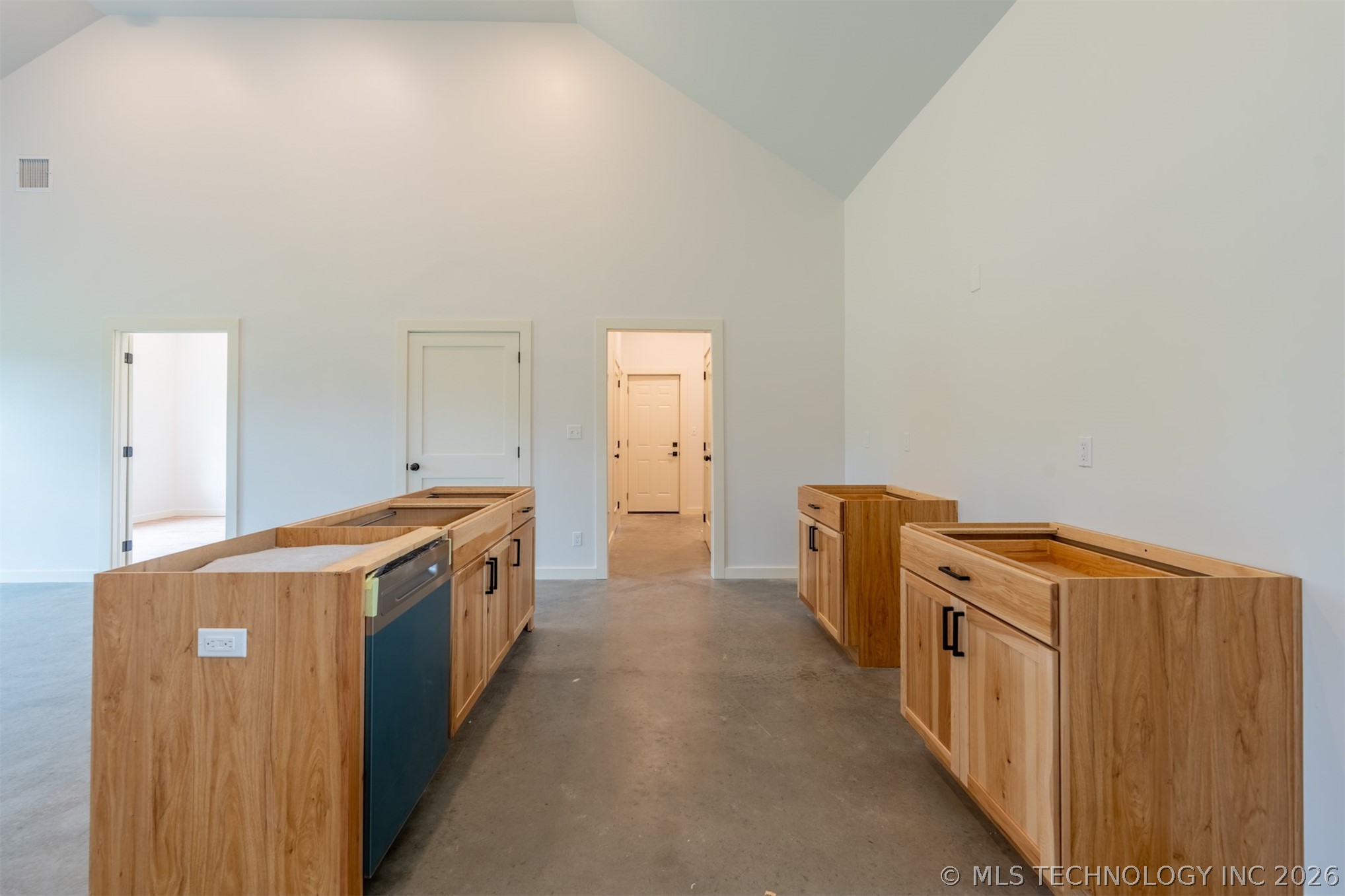 891 E 181st Street Property Photo 66