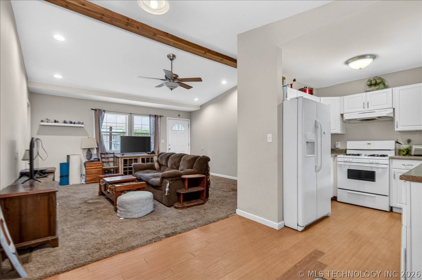 221 Spring Road Property Photo 4