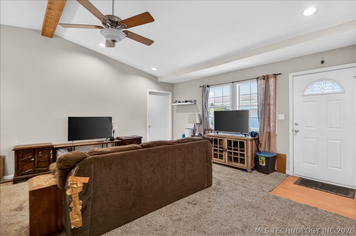 221 Spring Road Property Photo 10