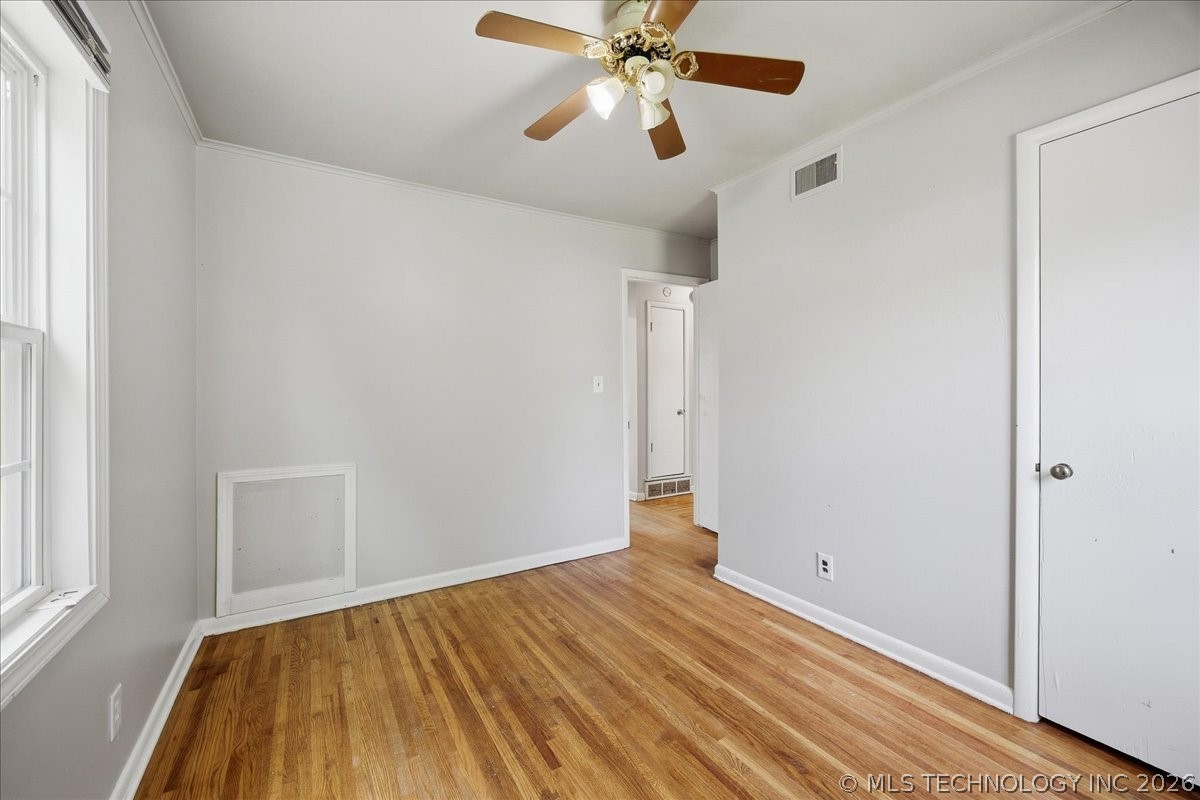 107 S 43rd West Avenue Property Photo 6