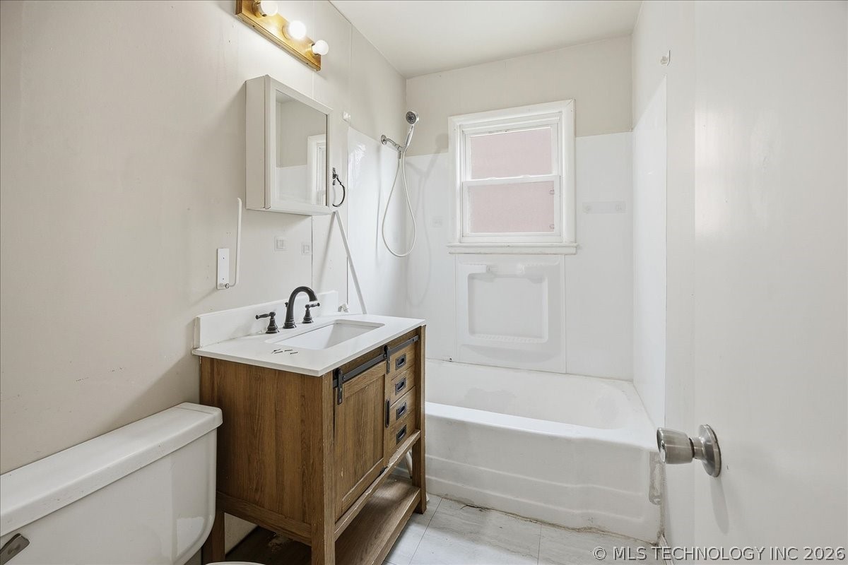 107 S 43rd West Avenue Property Photo 7