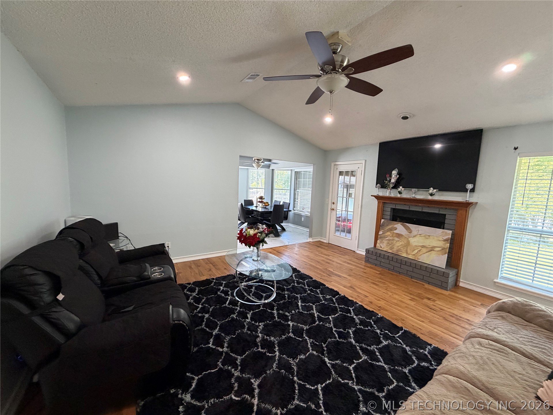 12179 E 35th Street Property Photo 6