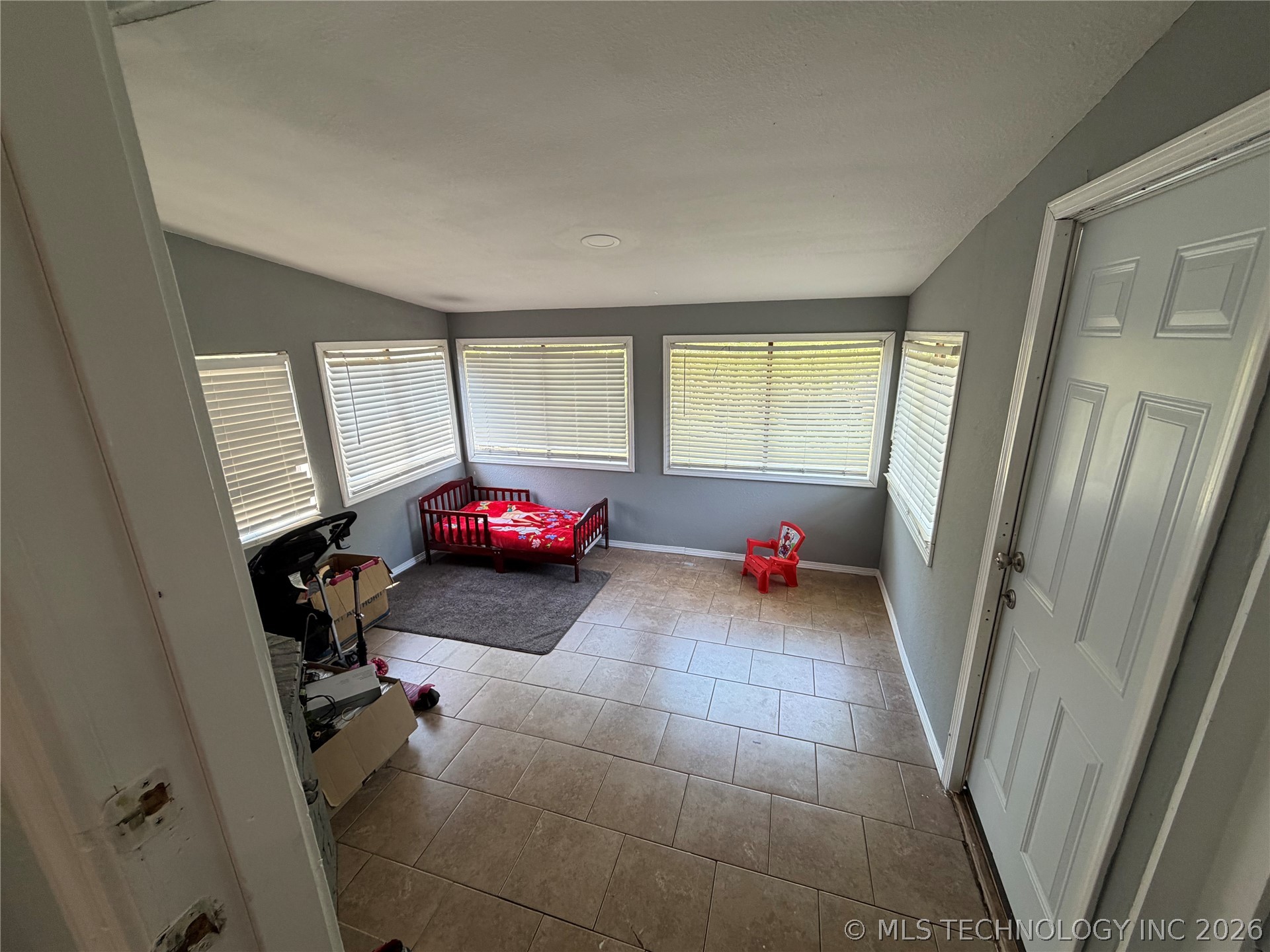 12179 E 35th Street Property Photo 8