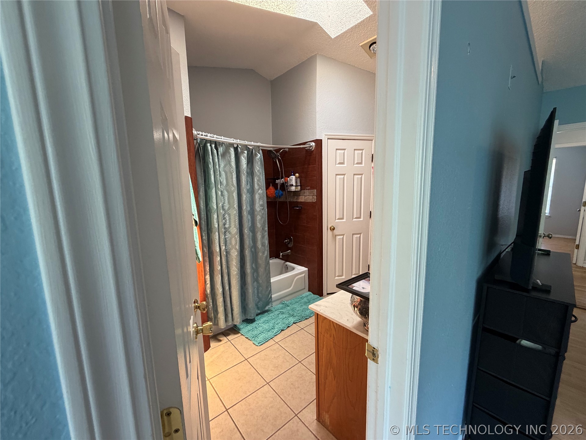 12179 E 35th Street Property Photo 13