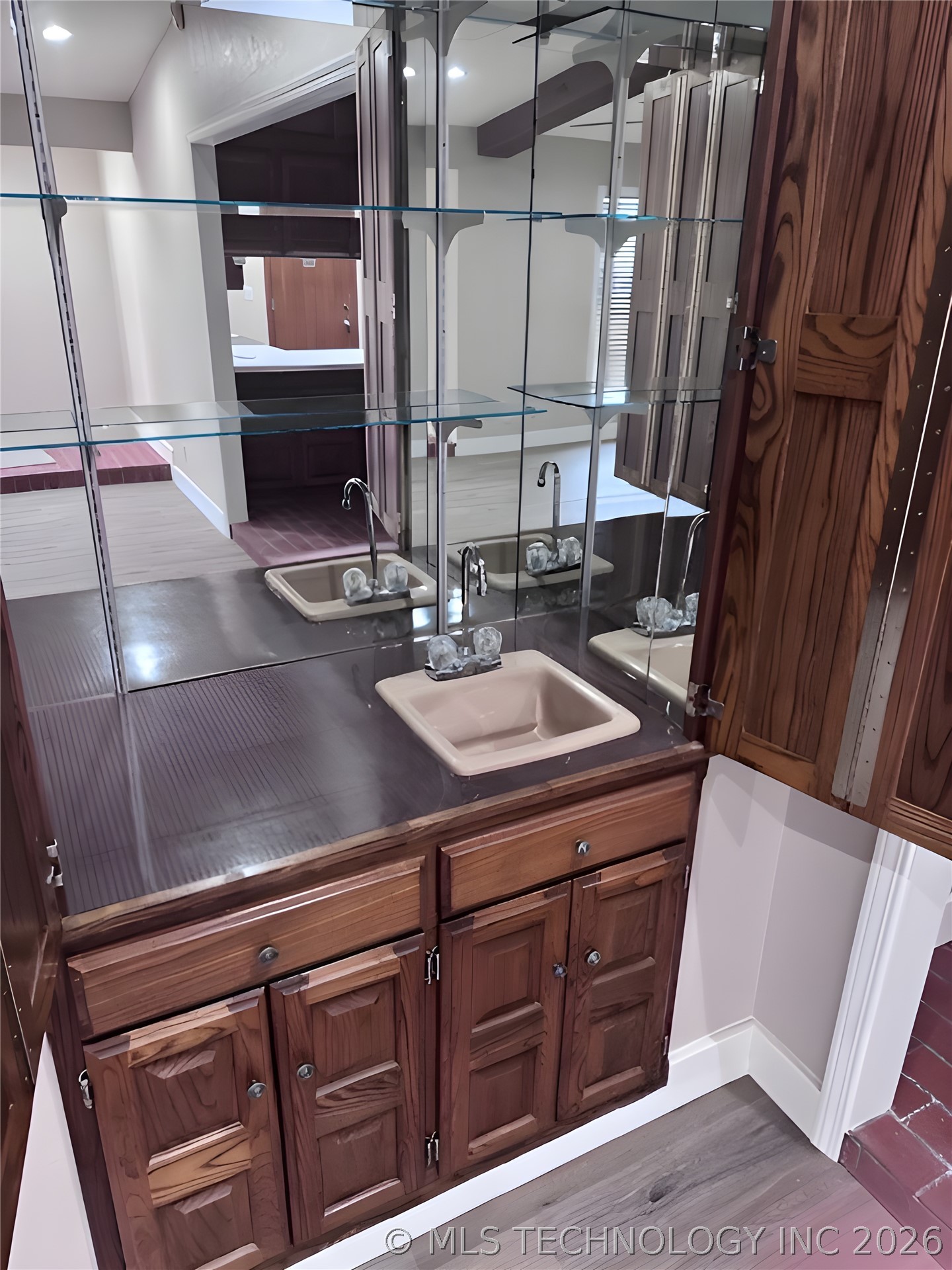 3610 Whippoorwill Lane Property Photo 5