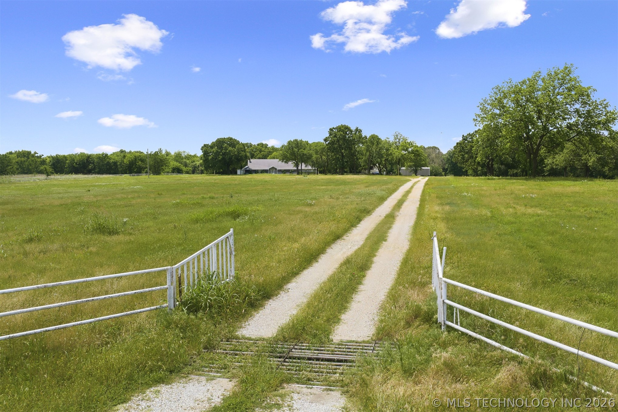 11567 Renick Property Photo 2