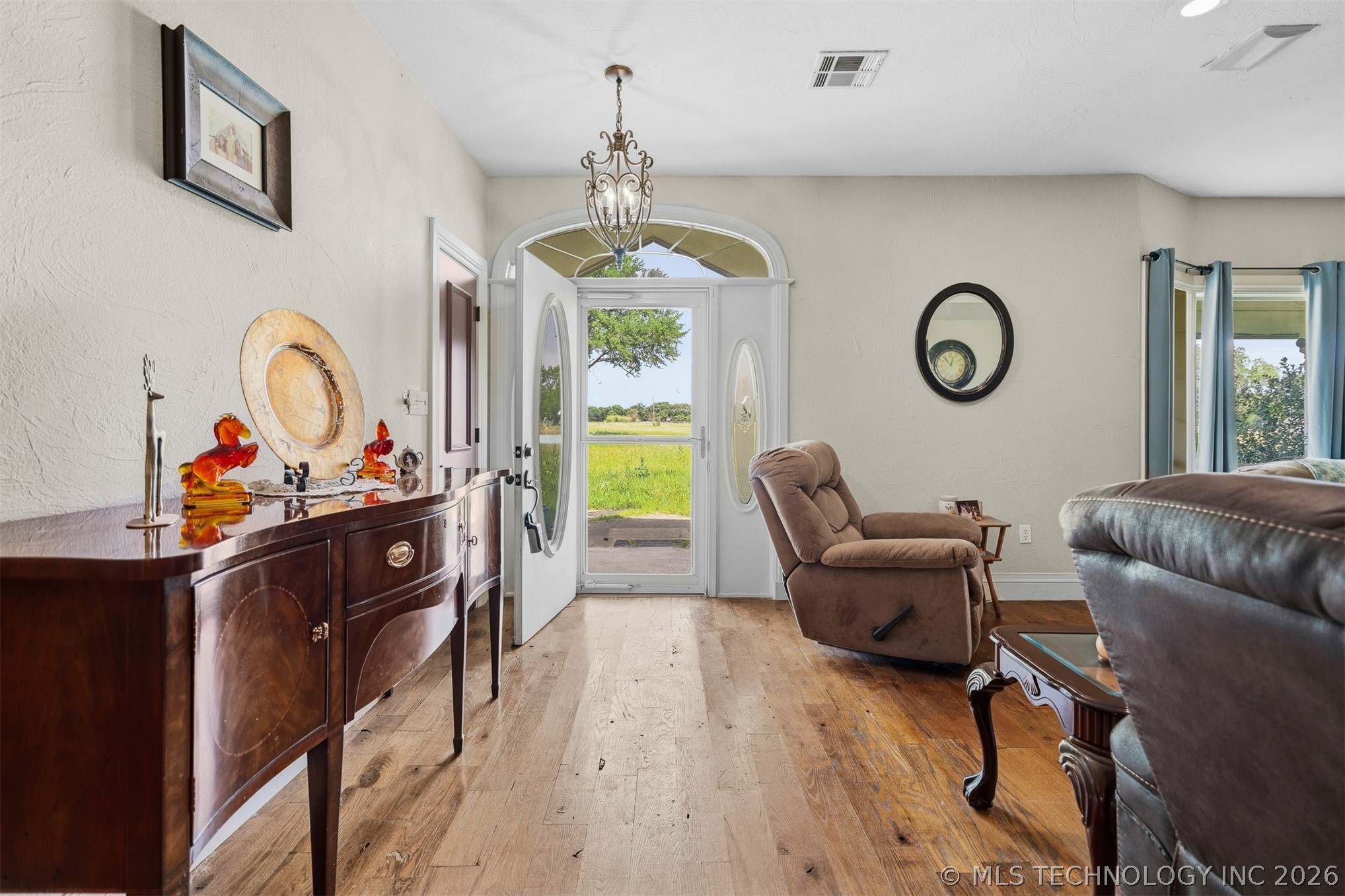 11567 Renick Property Photo 8
