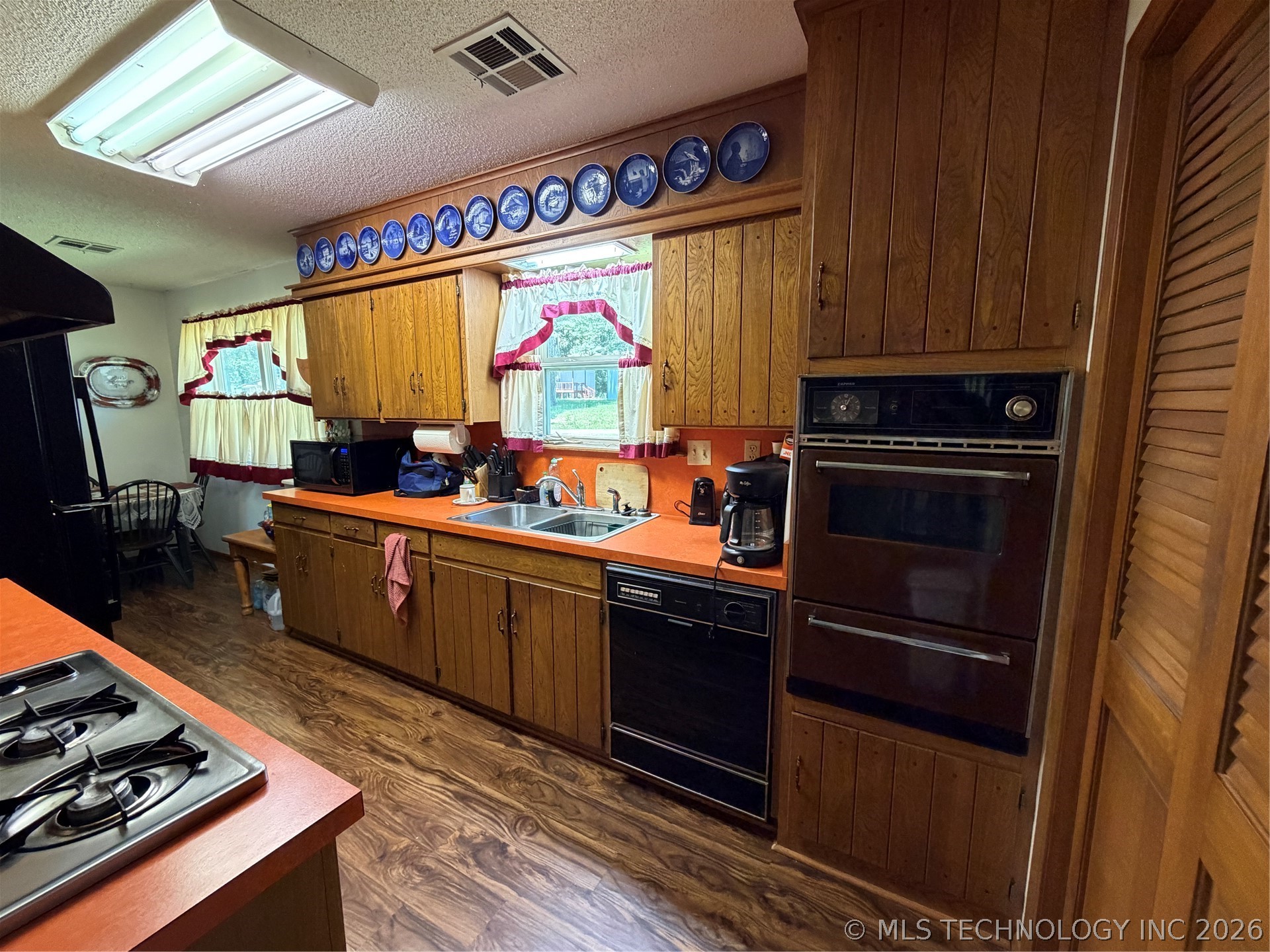343 Timberline Drive Property Photo 26