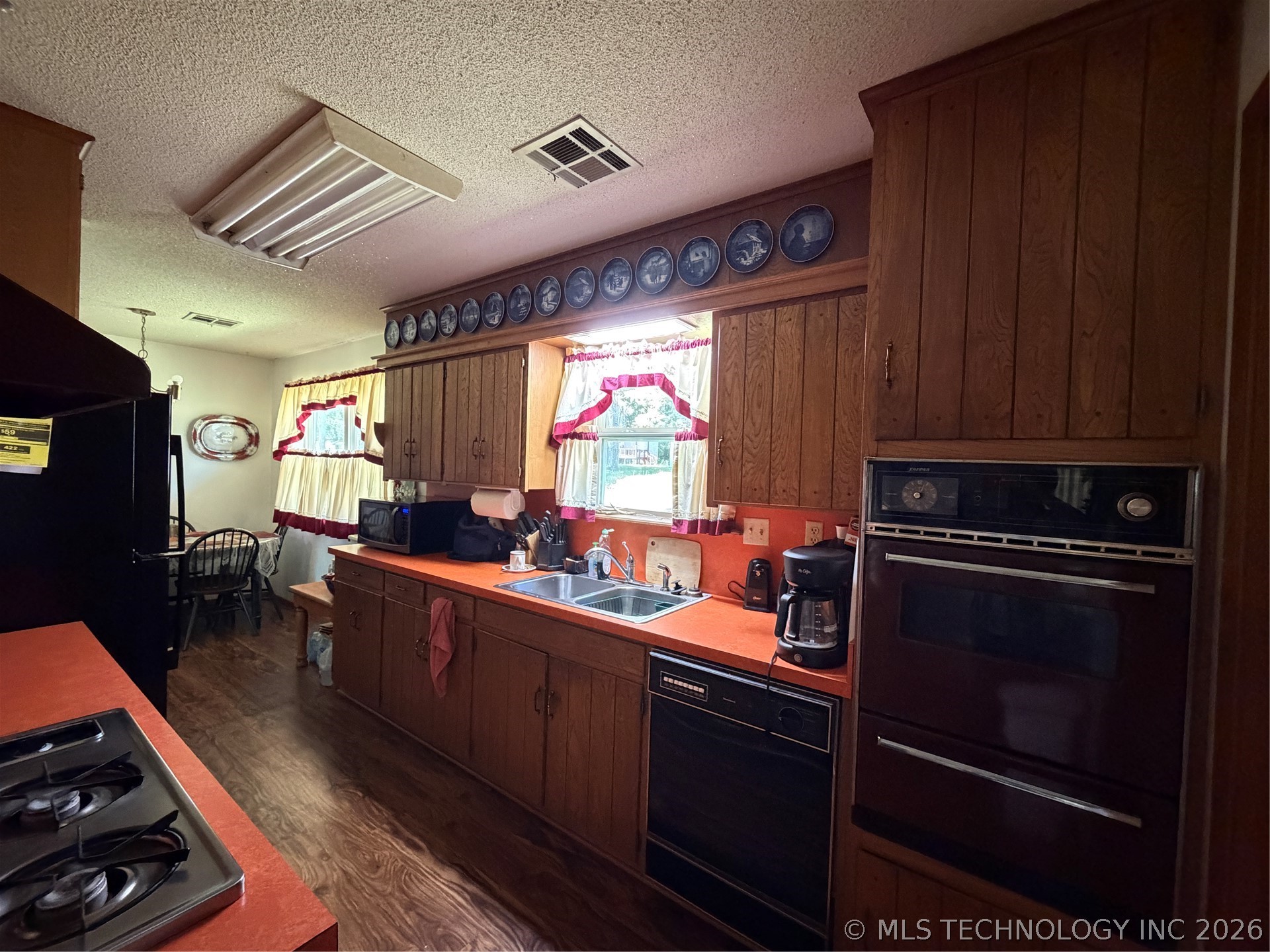 343 Timberline Drive Property Photo 27
