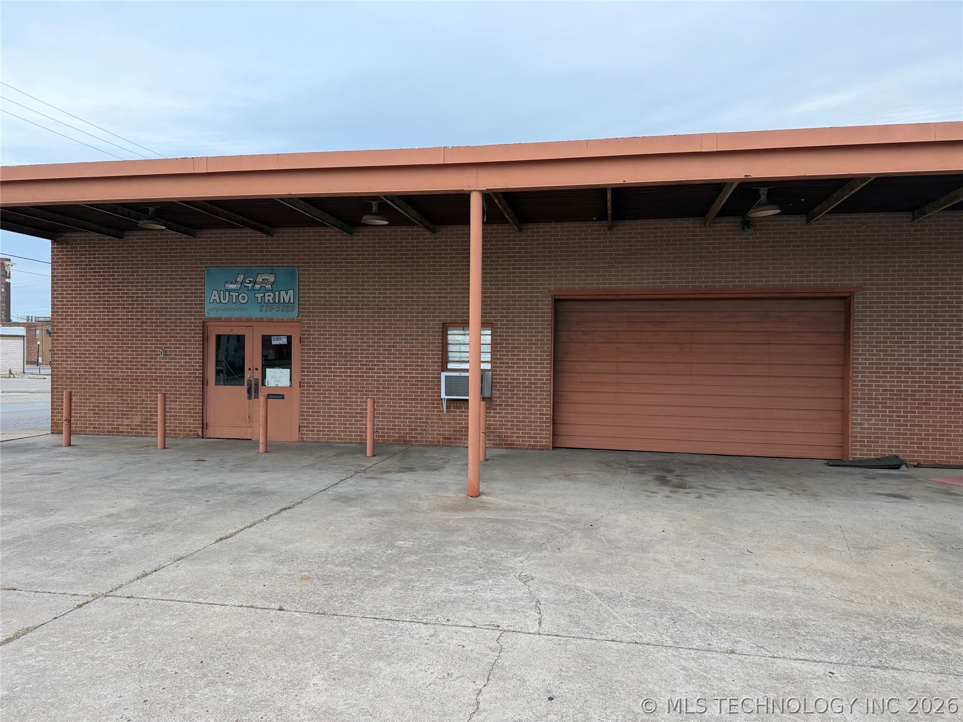 28 Mill Se Property Photo 2