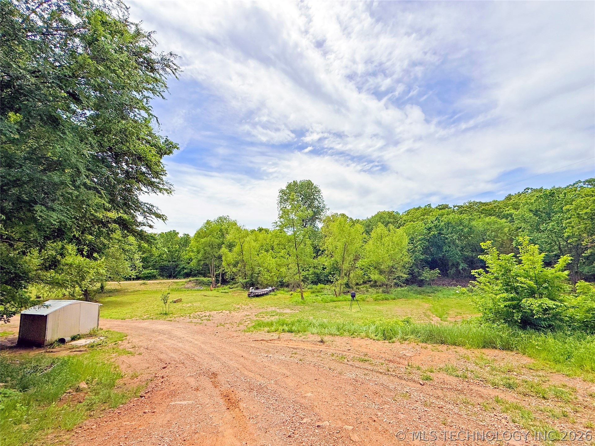 414023 E 1213 Road Property Photo 5