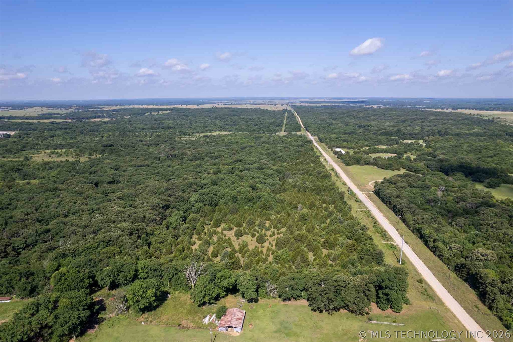 5 E 1180 Road Property Photo 2