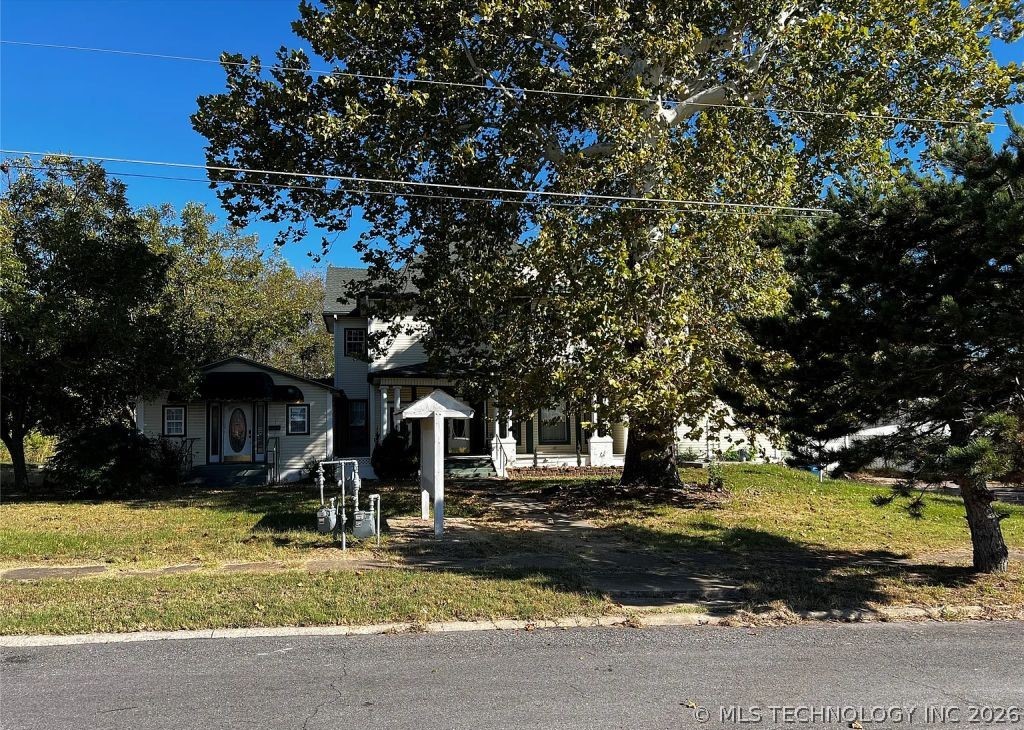 311 E A Street Property Photo 4