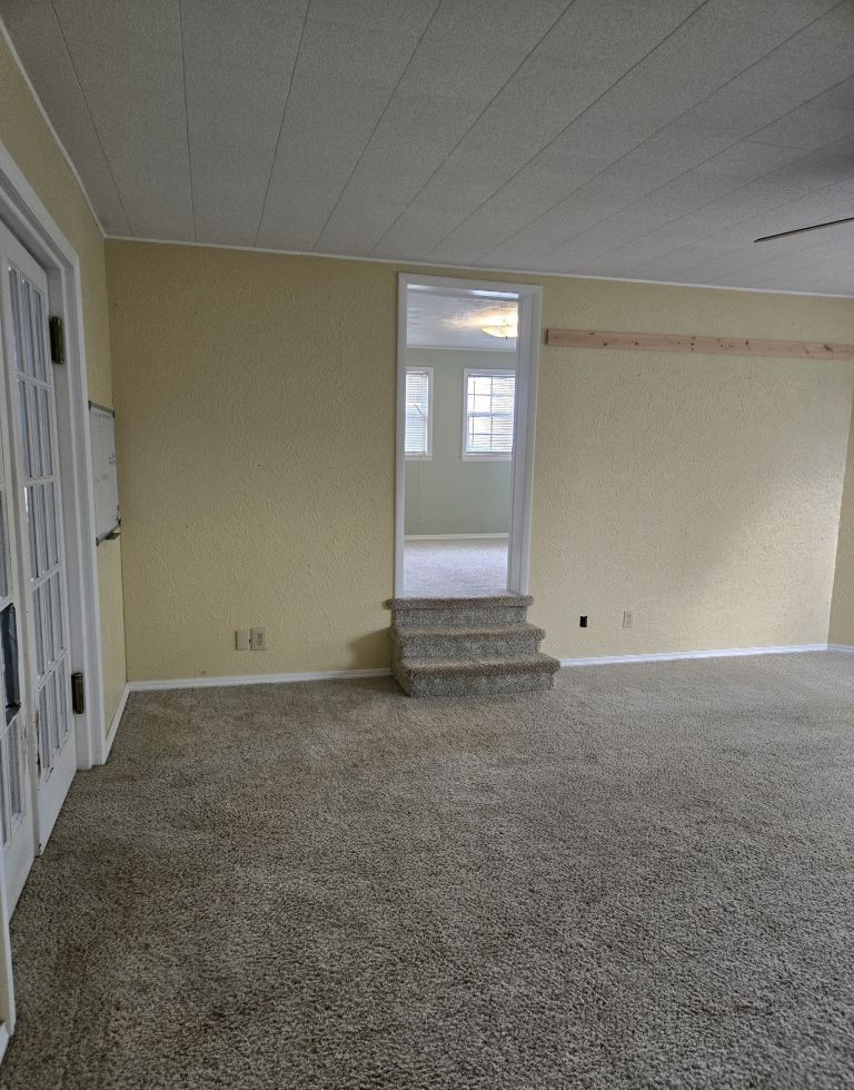 311 E A Street Property Photo 9