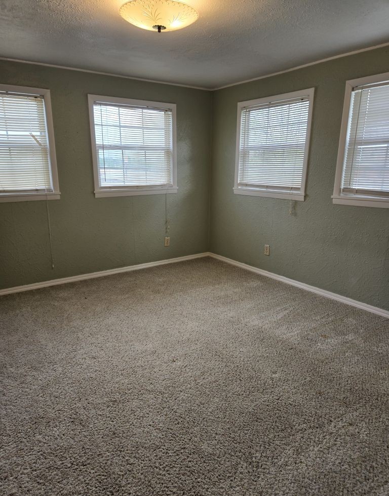 311 E A Street Property Photo 10