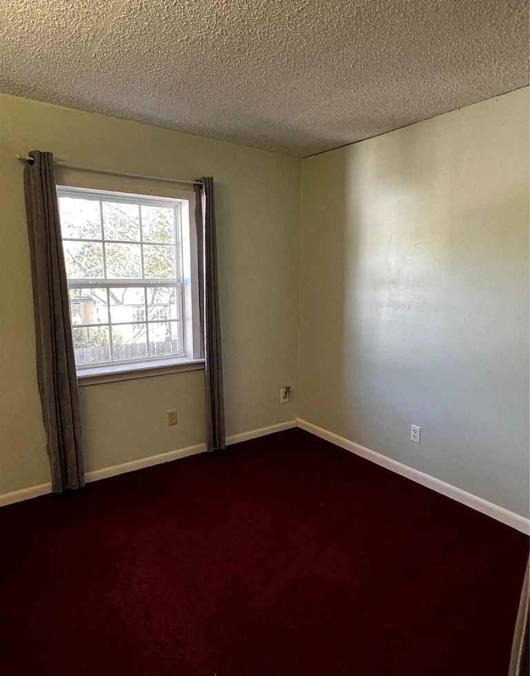 311 E A Street Property Photo 14