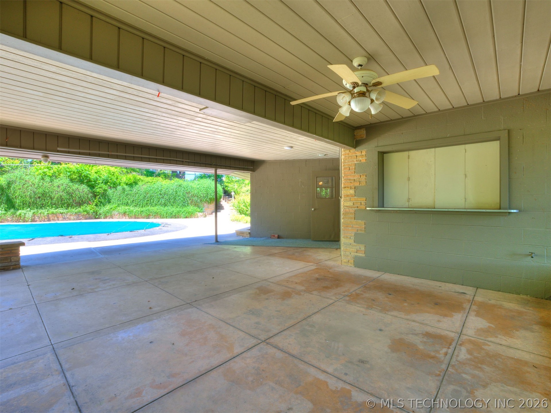 1420 E Fairview Avenue Property Photo 20