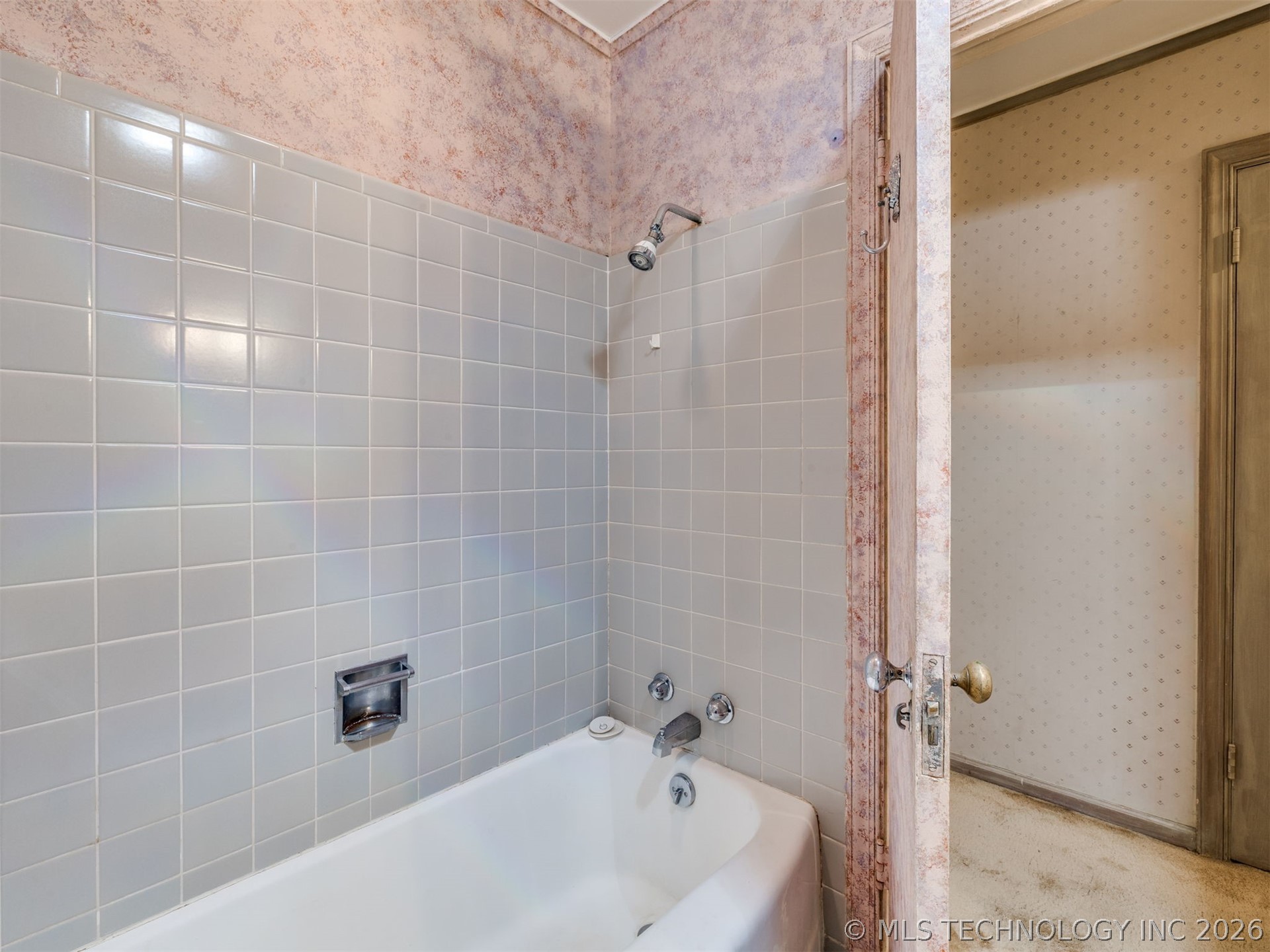 1420 E Fairview Avenue Property Photo 42