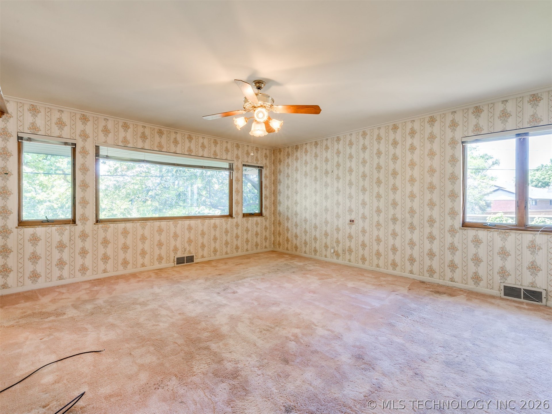 1420 E Fairview Avenue Property Photo 51