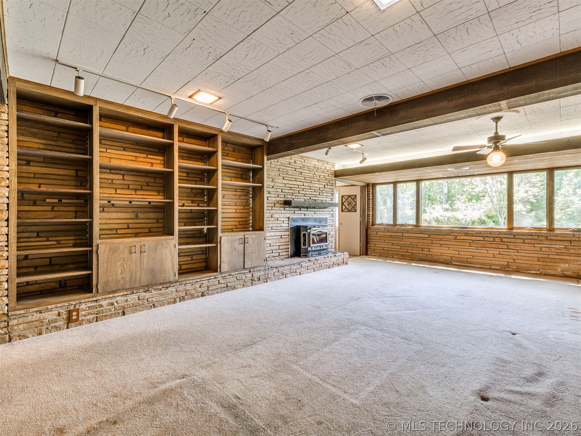 1420 E Fairview Avenue Property Photo 61