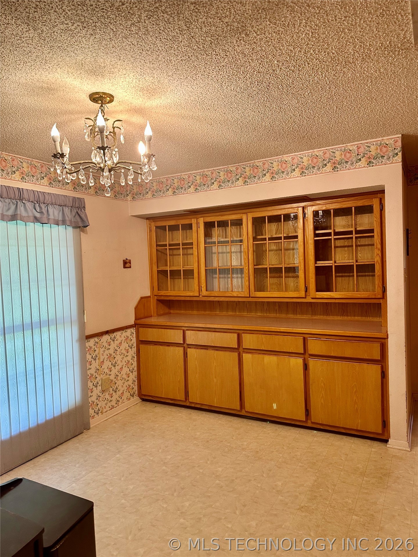 122 Shawna Property Photo 5