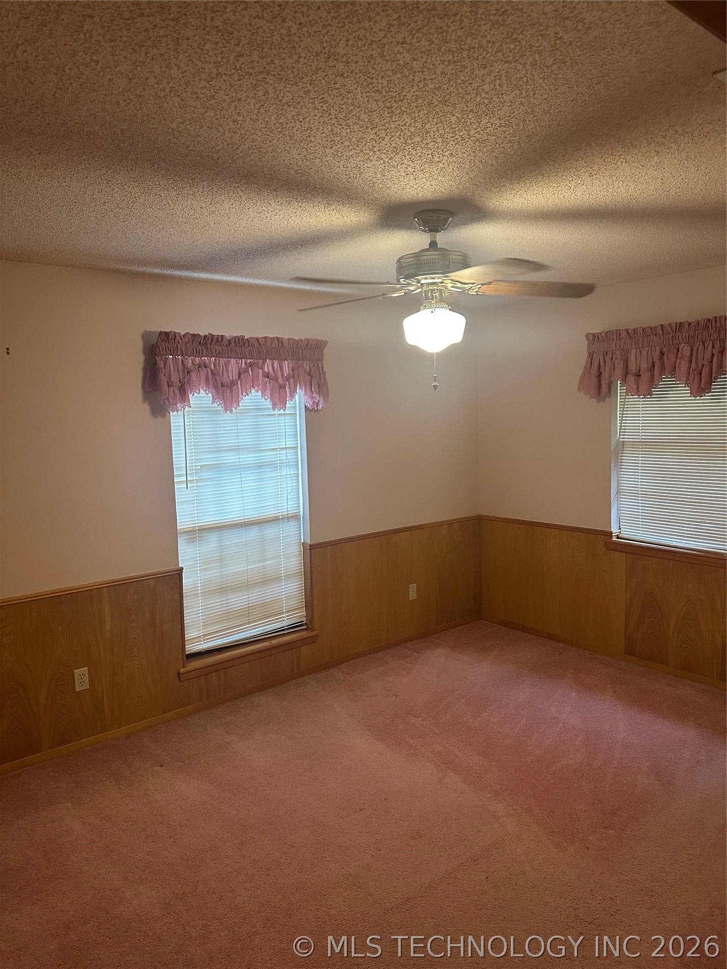 122 Shawna Property Photo 16