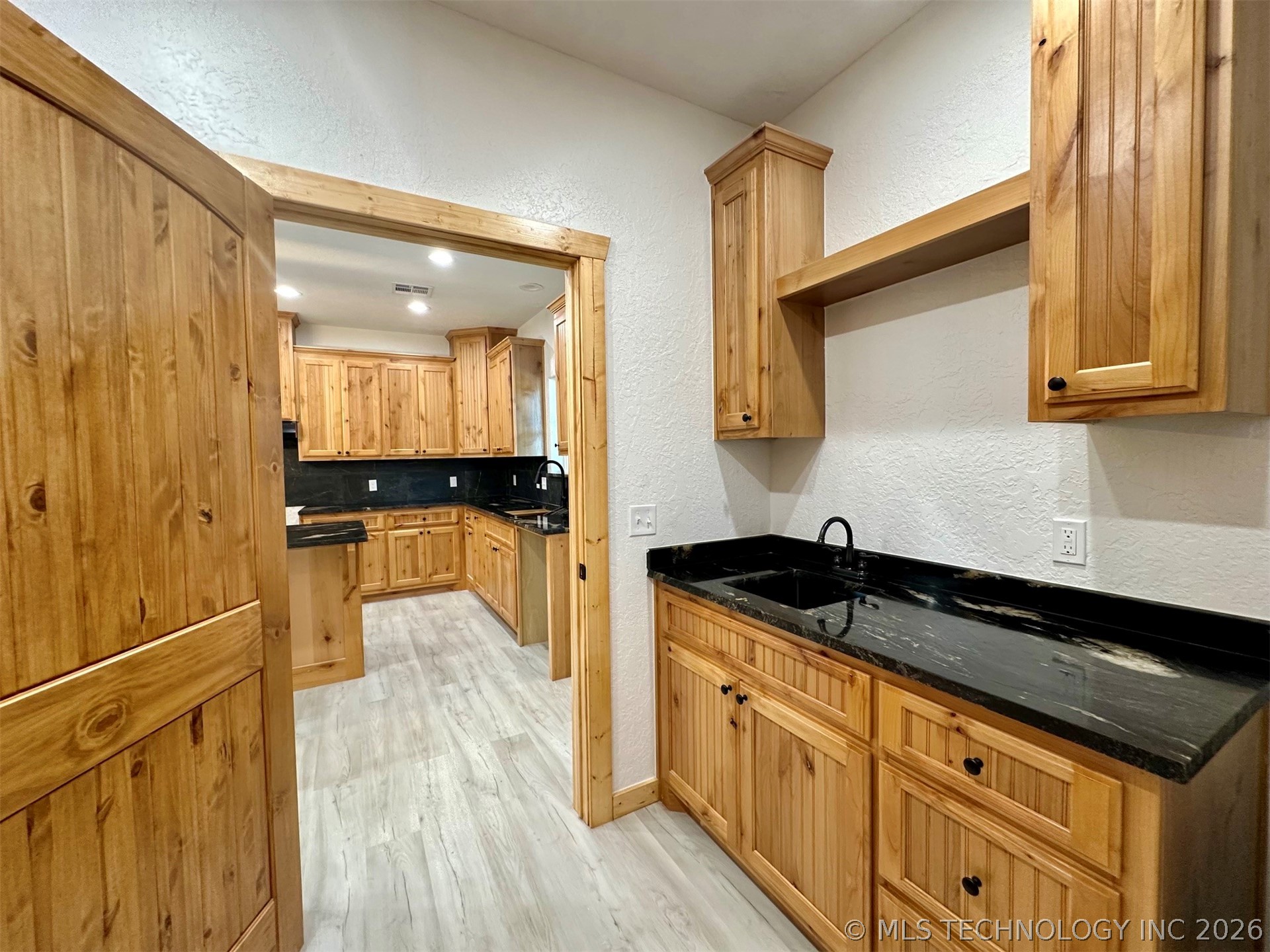 11792 Xander Lane Property Photo 8