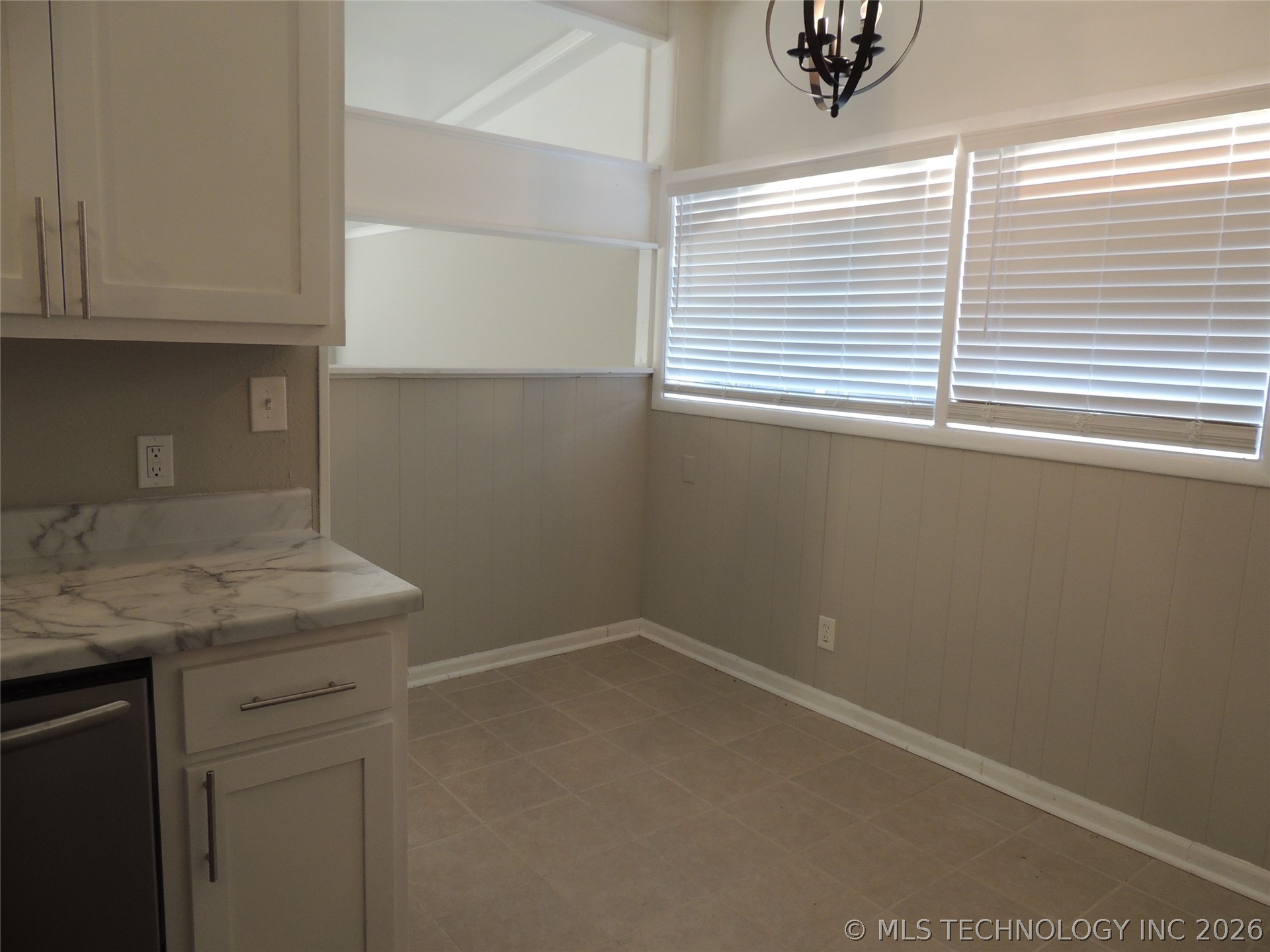 6552 E 27th Place Property Photo 8