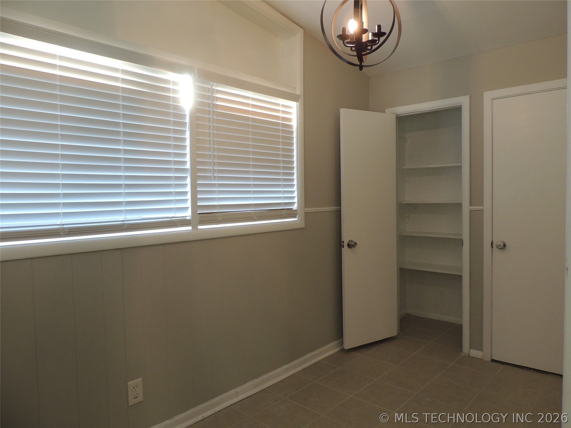 6552 E 27th Place Property Photo 9