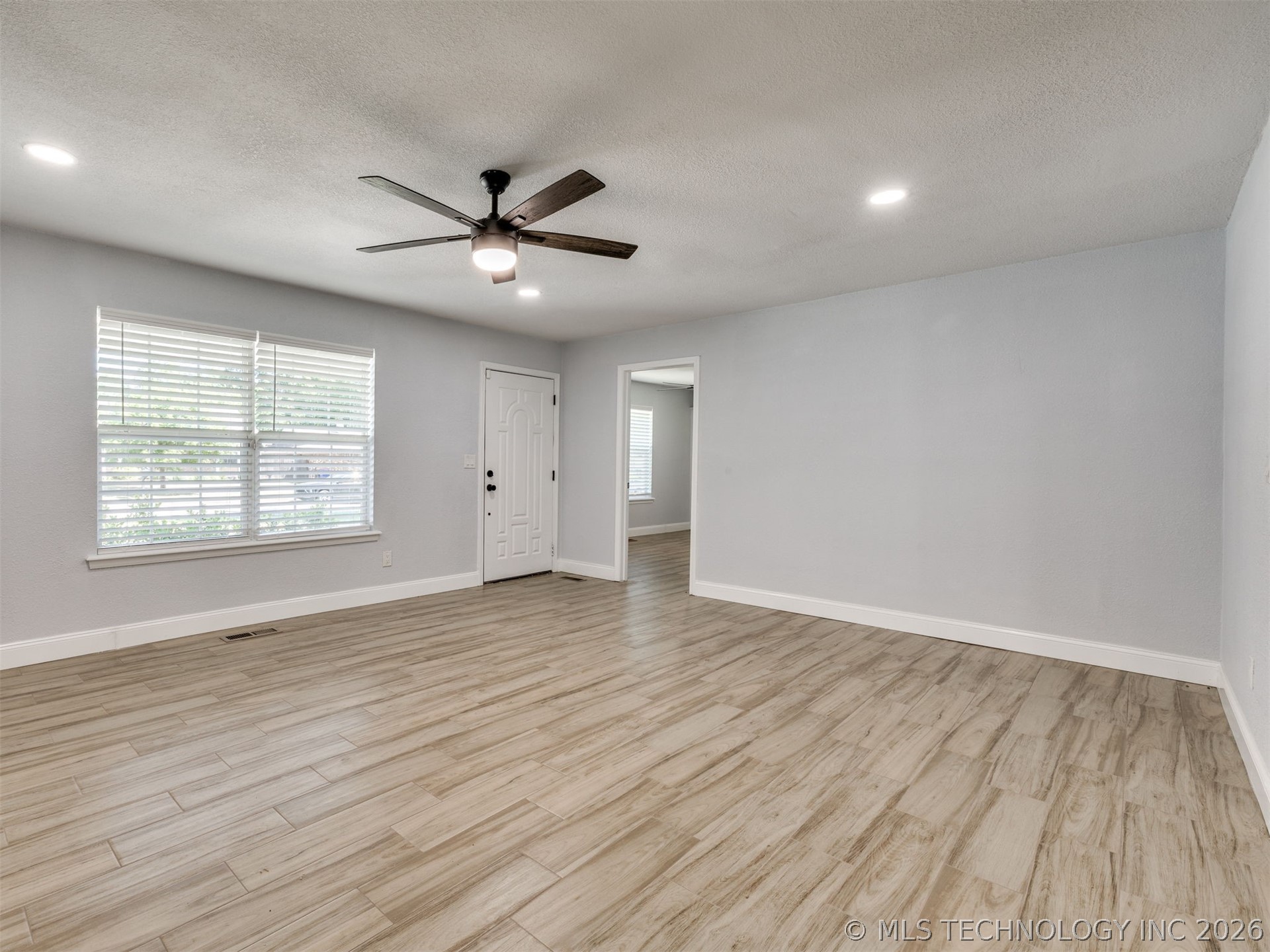 2509 W Broadway Street Property Photo 60