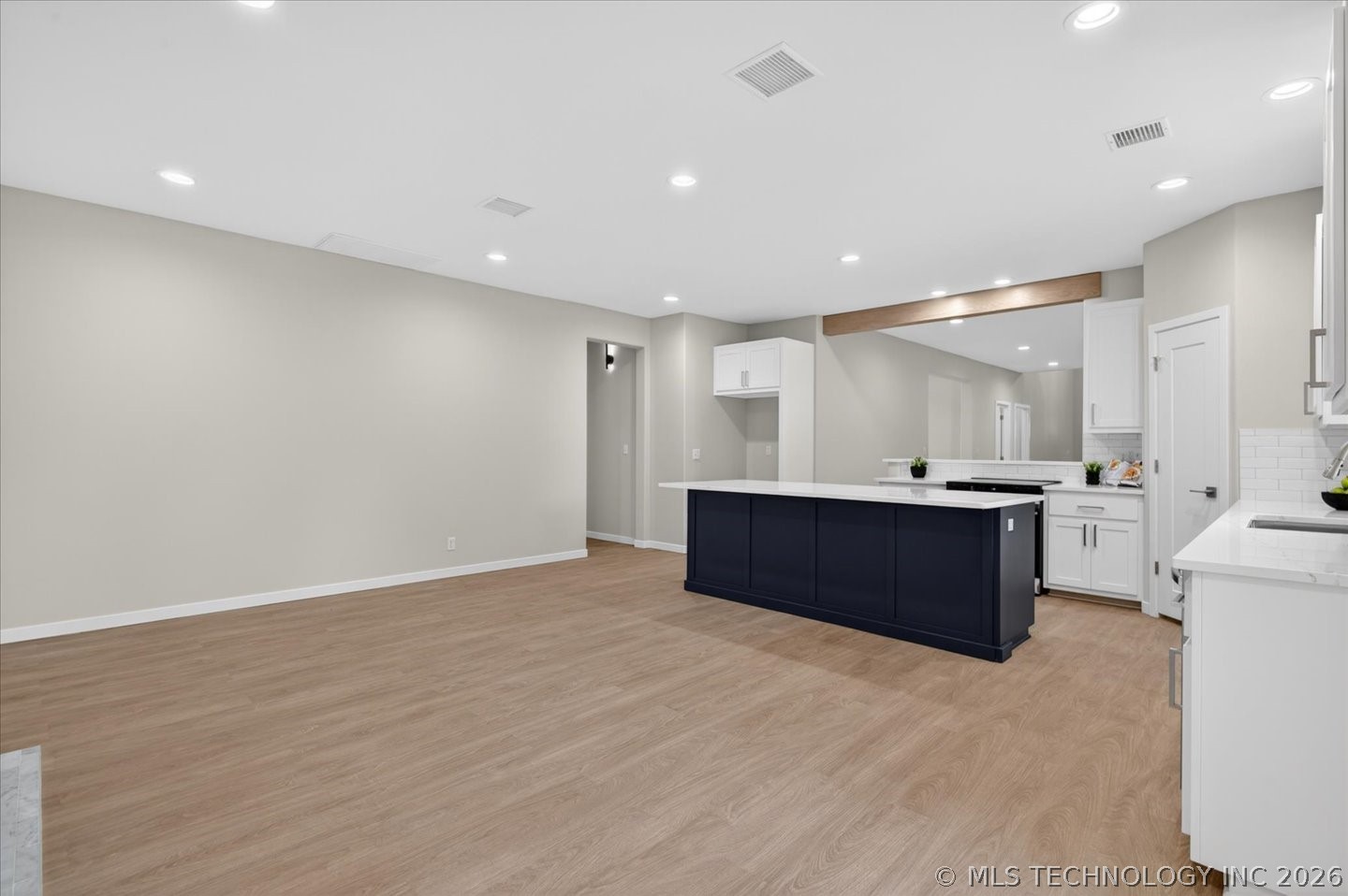 3224 Boardwalk Court Property Photo 14