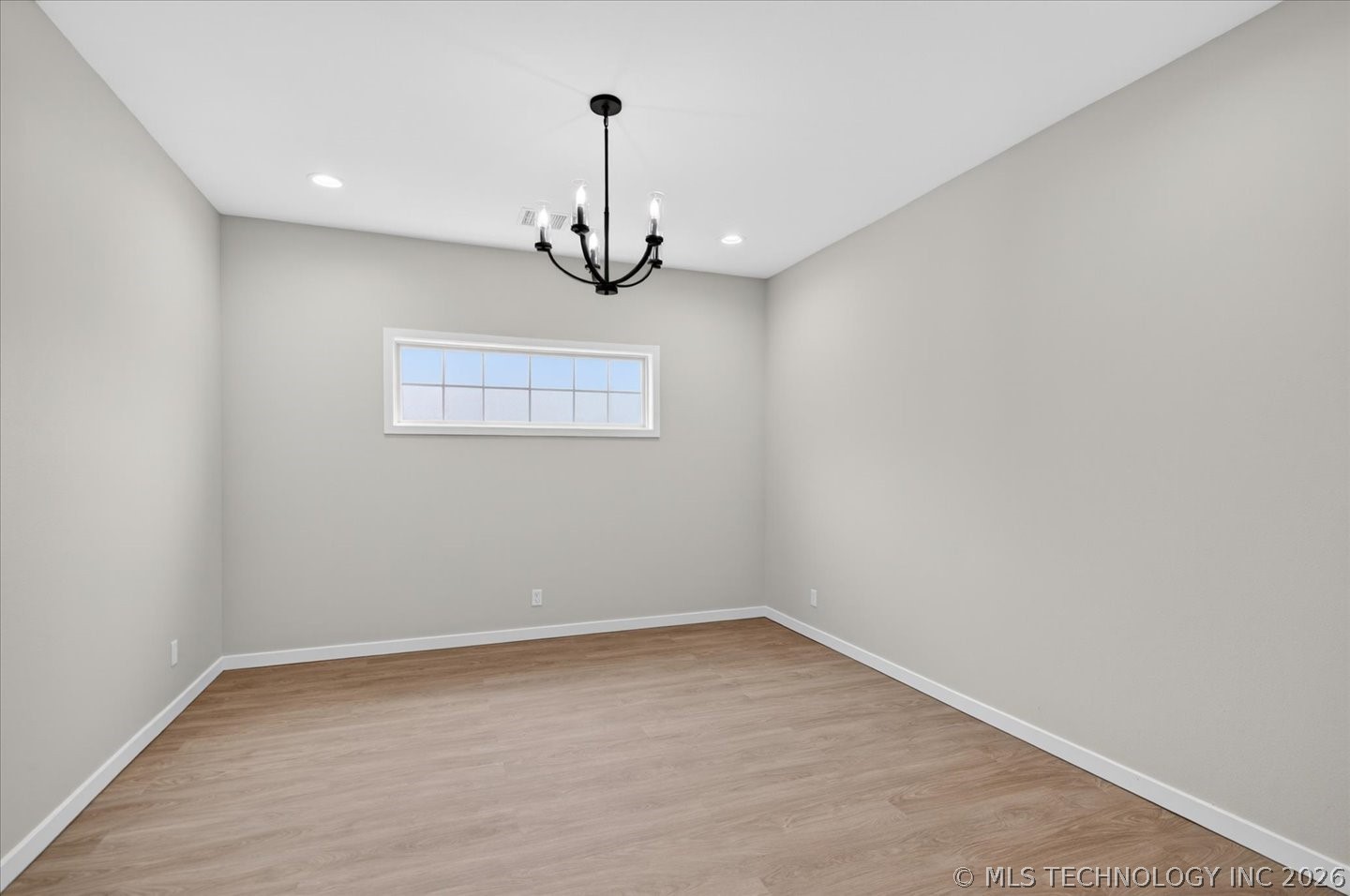 3224 Boardwalk Court Property Photo 19