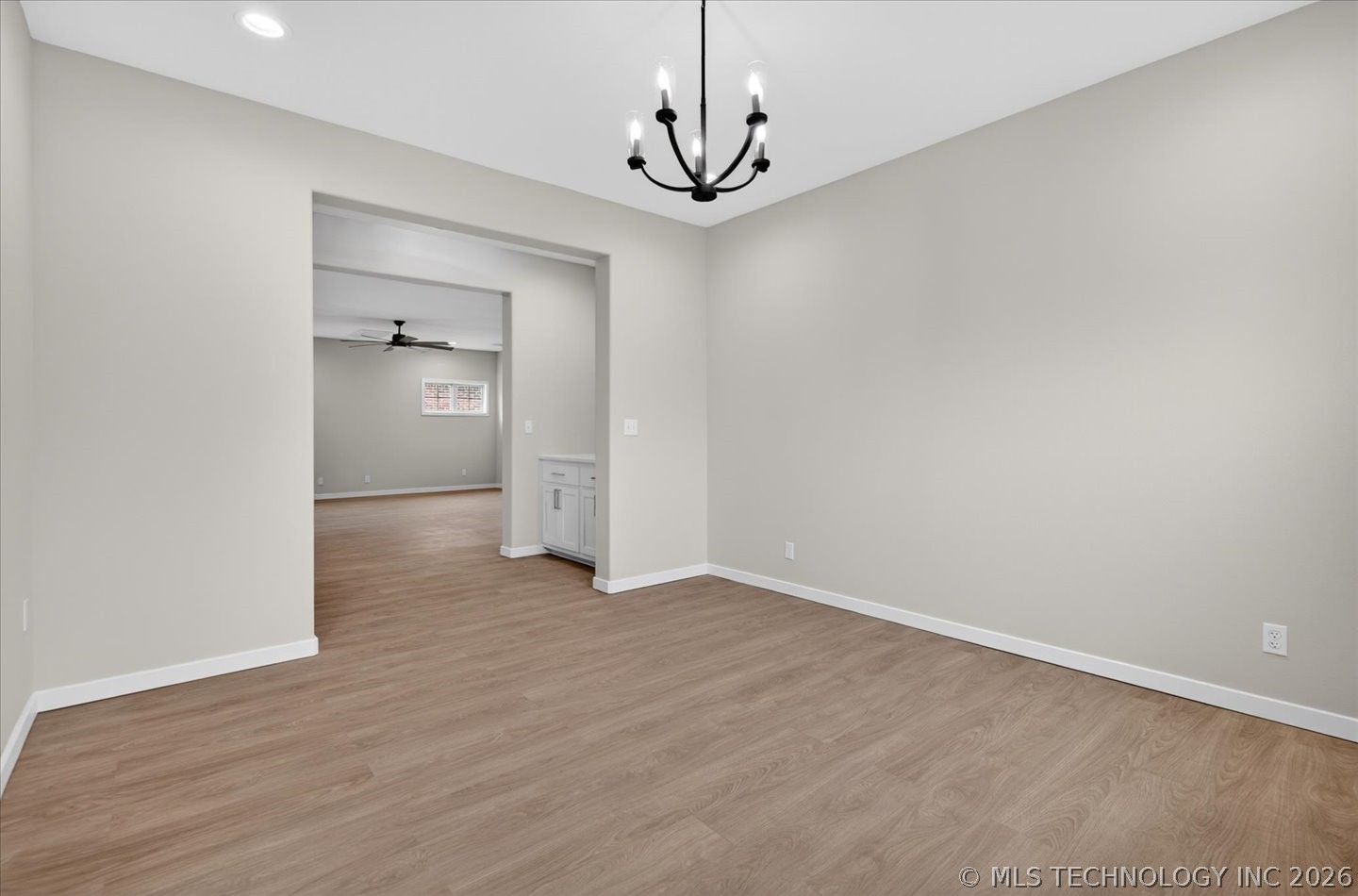 3224 Boardwalk Court Property Photo 20