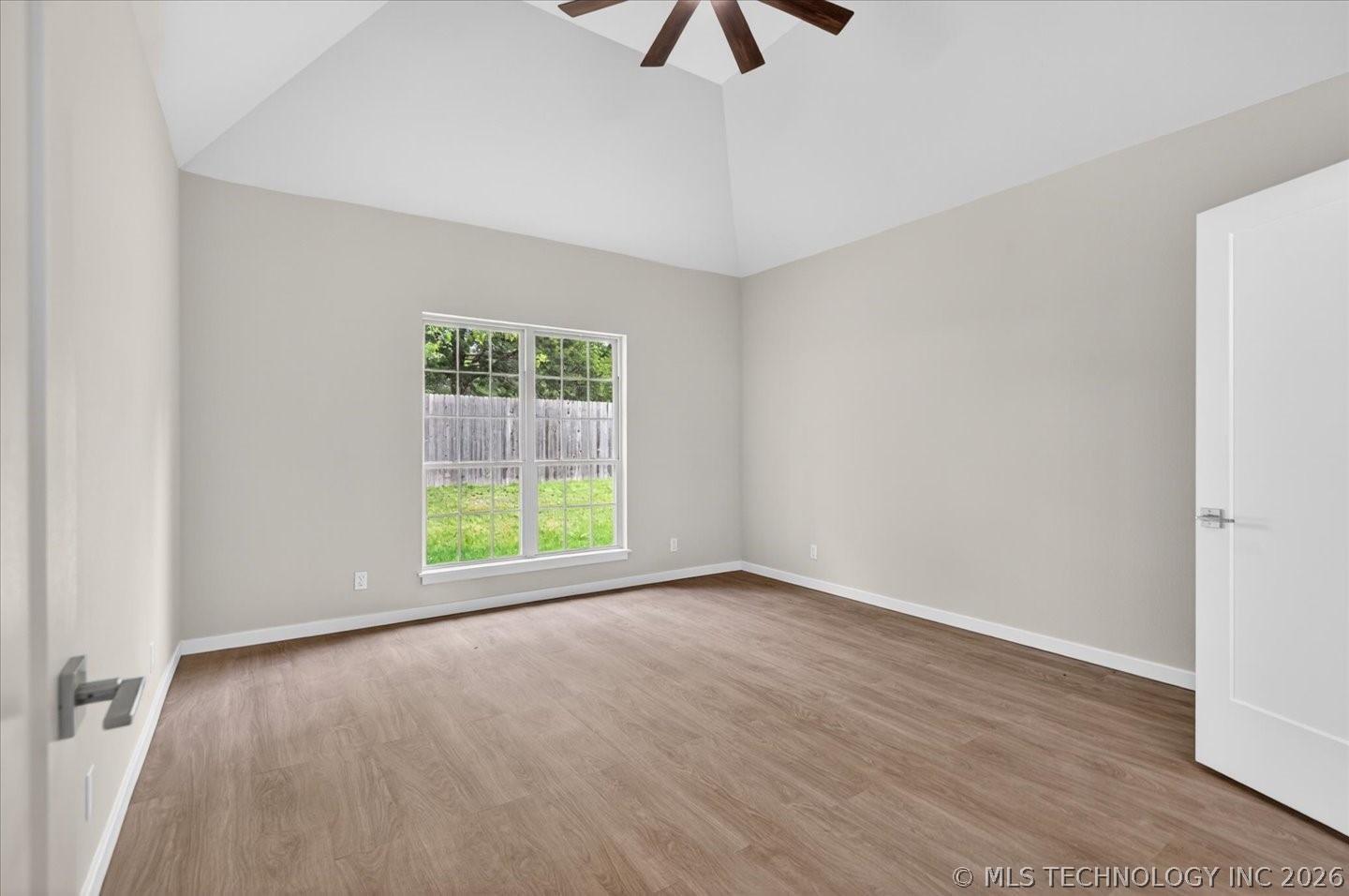 3224 Boardwalk Court Property Photo 21