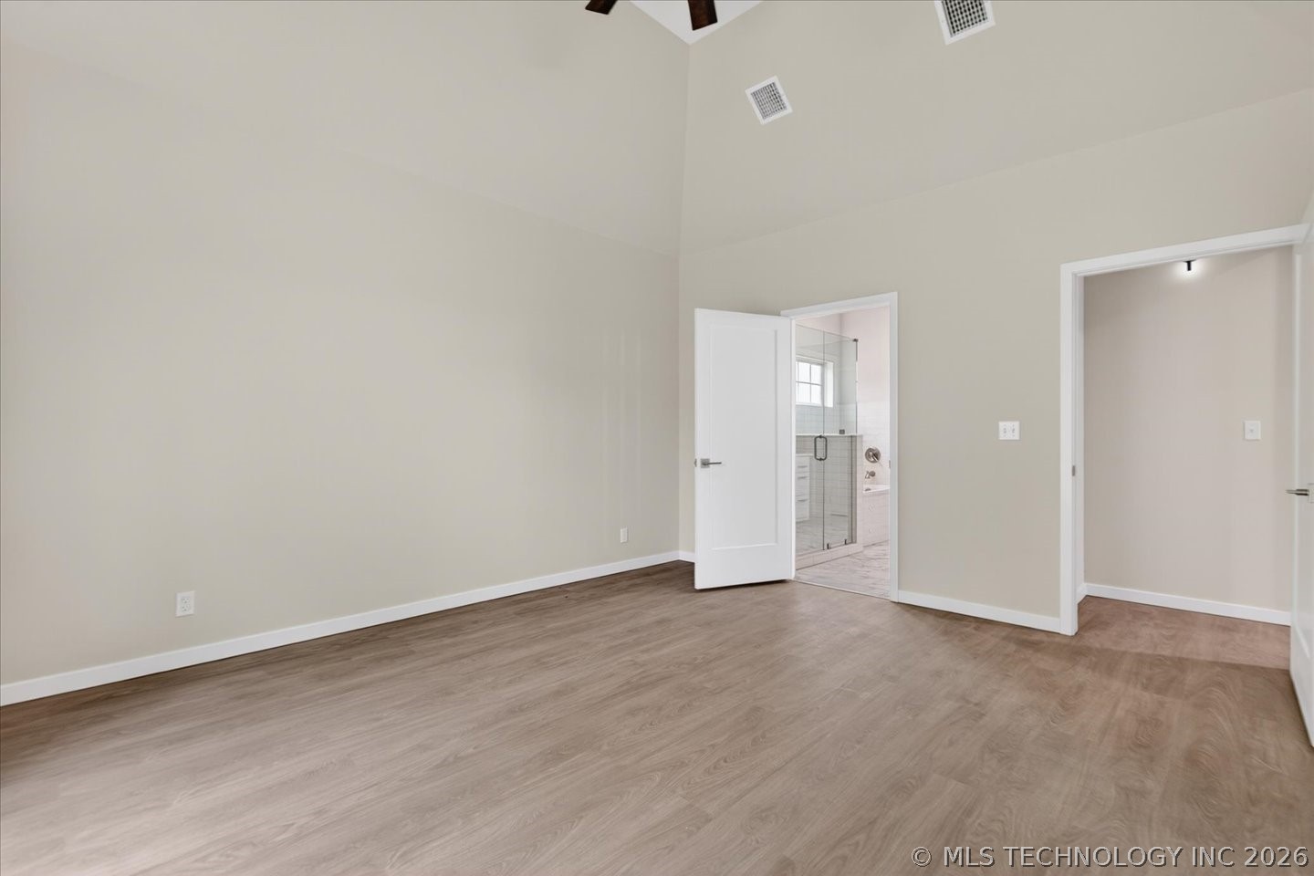 3224 Boardwalk Court Property Photo 22