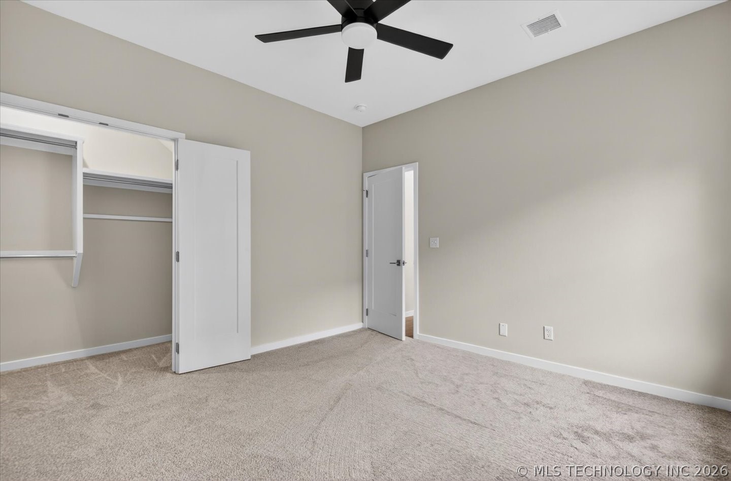 3224 Boardwalk Court Property Photo 29