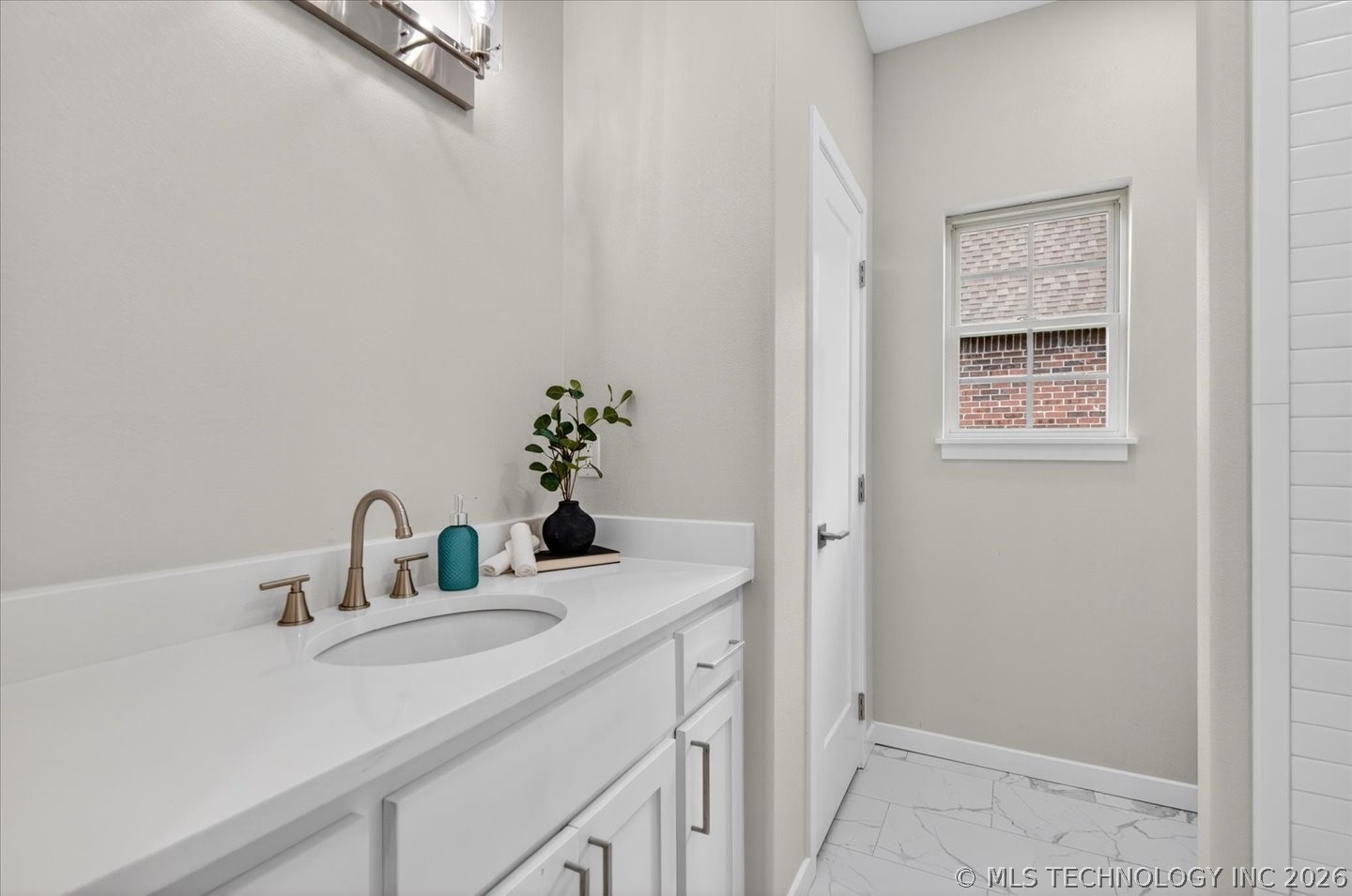 3224 Boardwalk Court Property Photo 30