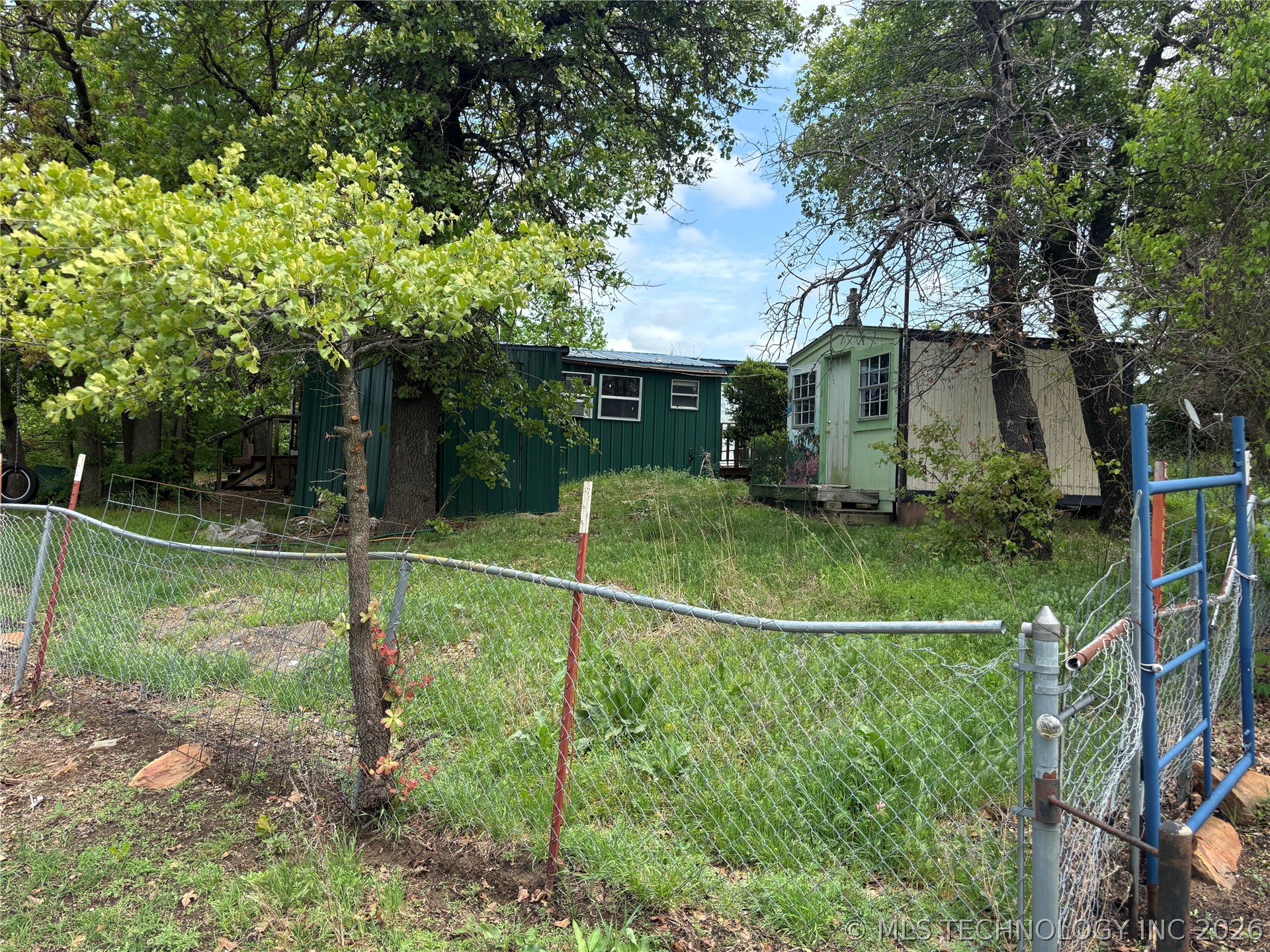 2395 1405 Road Property Photo 3
