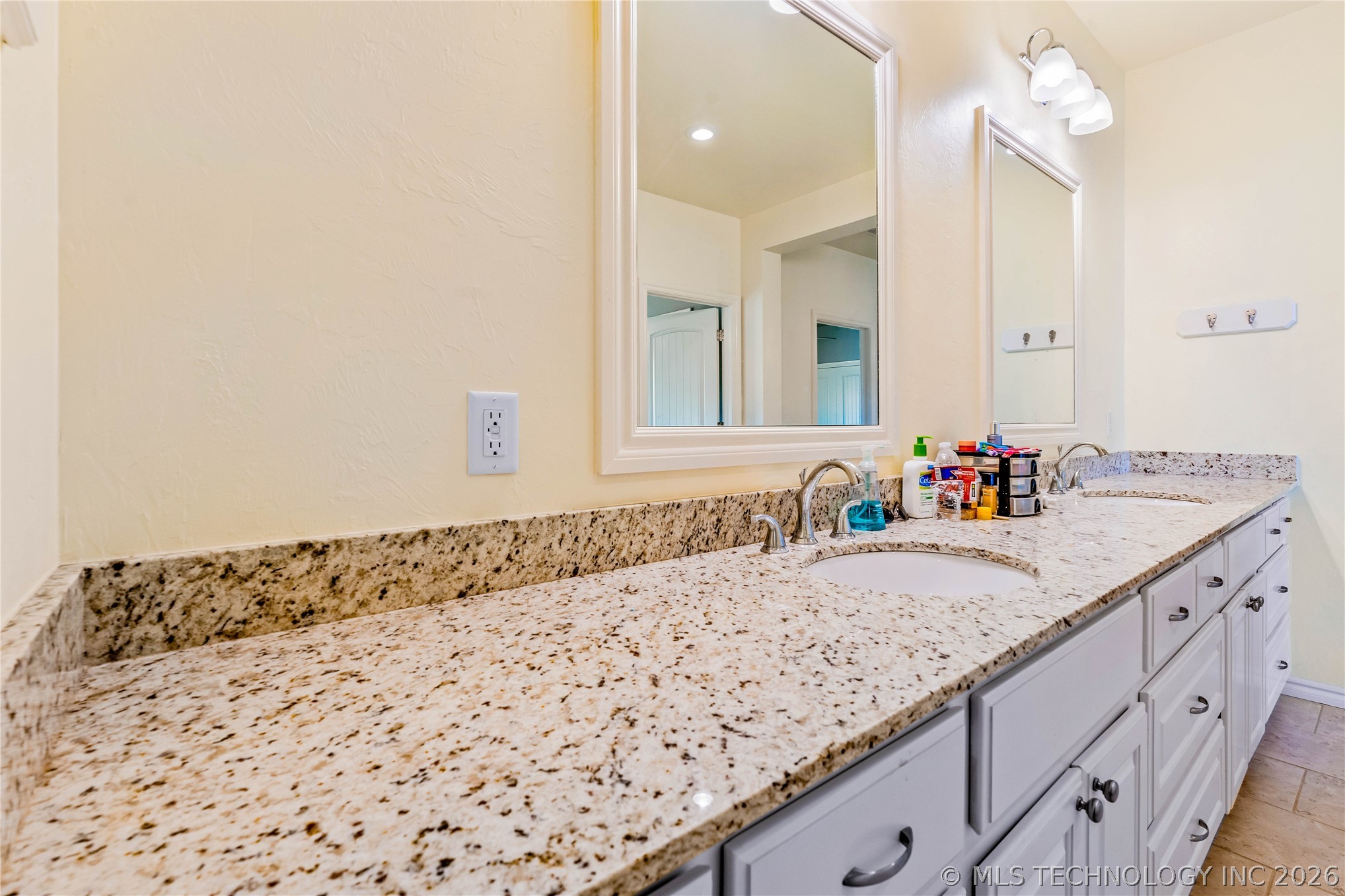 117271 S 4238 Road Property Photo 45